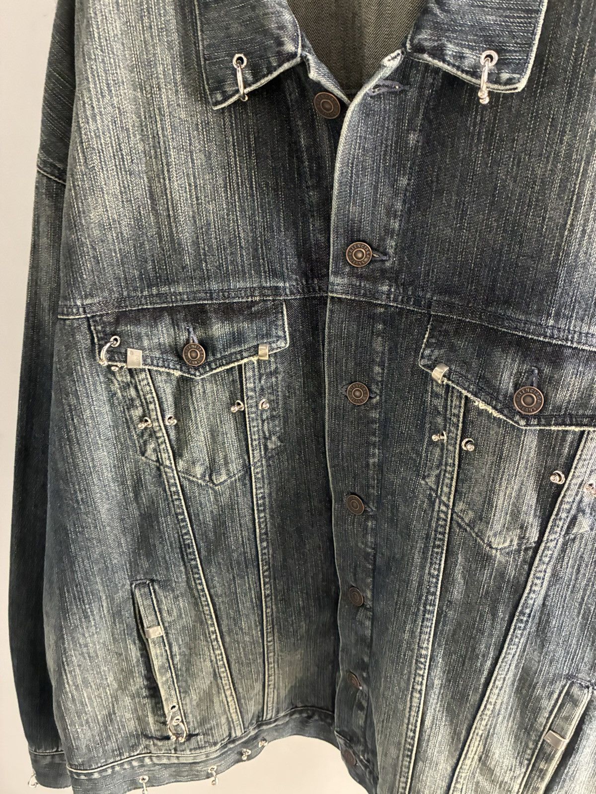 Balenciaga BALENCIAGA Piercing Denim Jacket Size US L / EU 52-54 / 3 - 2 Thumbnail
