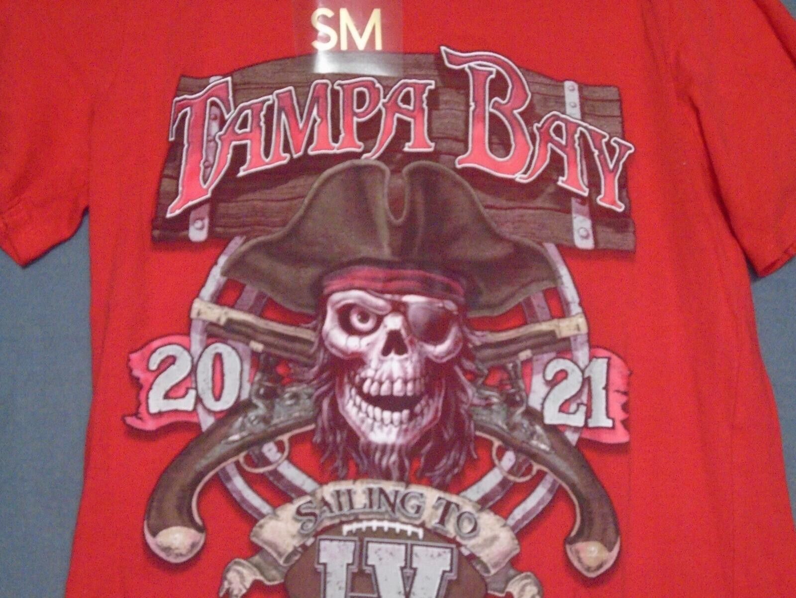 Other Small Tampa Bay Buccaneers Men's Red Cotton Sailing T-Shirt Size US S / EU 44-46 / 1 - 3 Thumbnail
