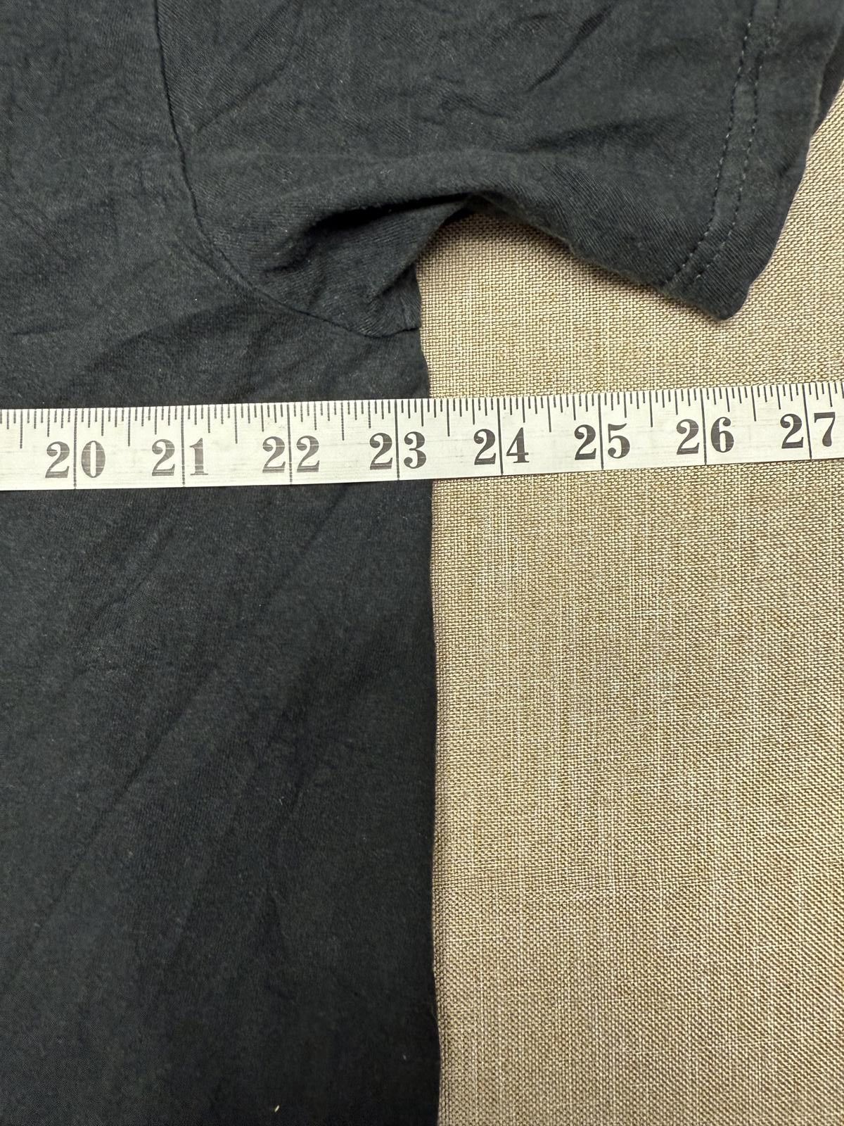 Other Vintage Look Attack on Titan Anime Graphic Tee Size US L / EU 52-54 / 3 - 5 Thumbnail