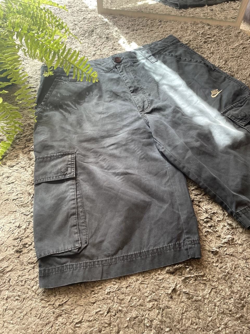Nike × Vintage 00s Nike Vintage Cargo Shorts Nike Streetwear Logo Swoosh Size US 32 / EU 48 - 6 Thumbnail