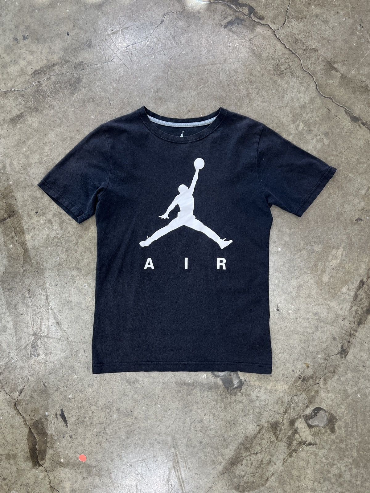 Jordan Brand Air Jordan Jumpman Logo Tee Youth XL Size US XXS / EU 40 - 2 Thumbnail