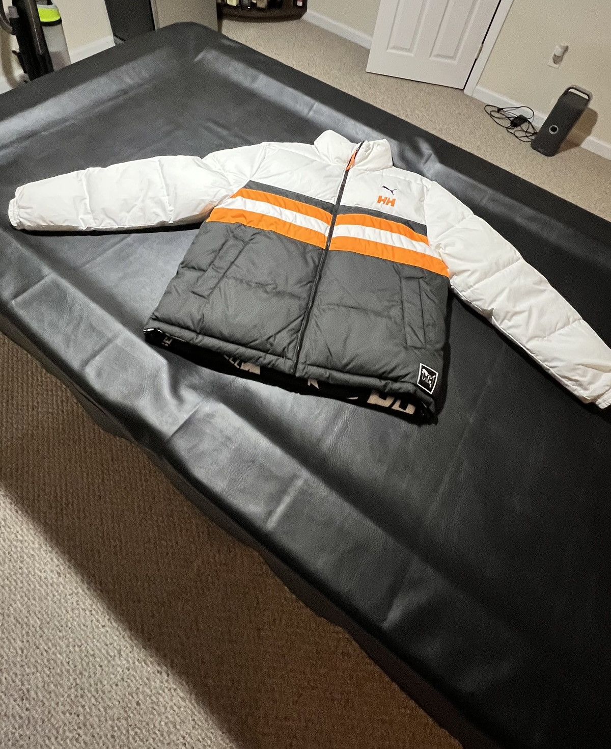 Helly Hansen × Puma PUMA x HELLY HANSEN JACKET Size US L / EU 52-54 / 3 - 1 Thumbnail