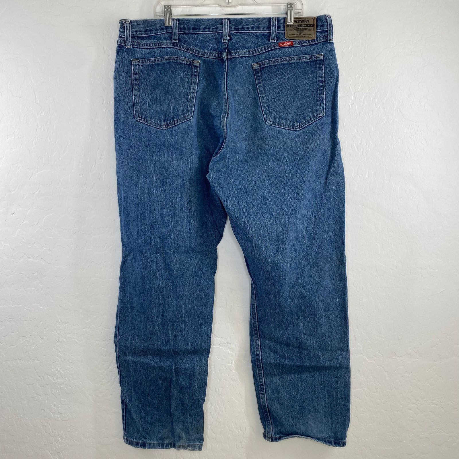 Wrangler Men's Wrangler Relaxed Fit Jeans 40 x 30 Size US 40 / EU 56 - 5 Thumbnail