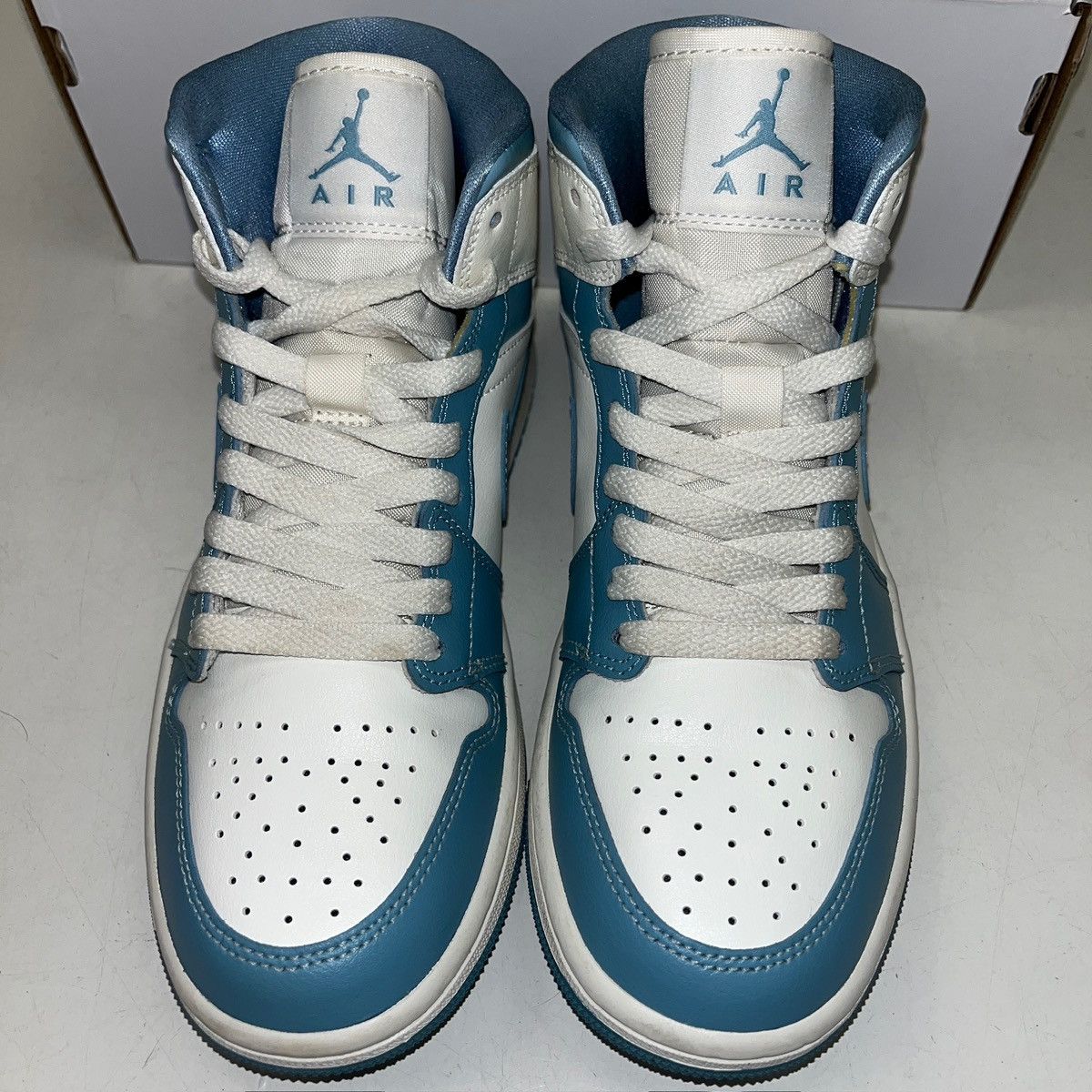 Jordan Brand Size 7W (5.5M)- Air Jordan 1 Mid University Blue -BQ6472-141 Size US 7 / IT 37 - 3 Thumbnail
