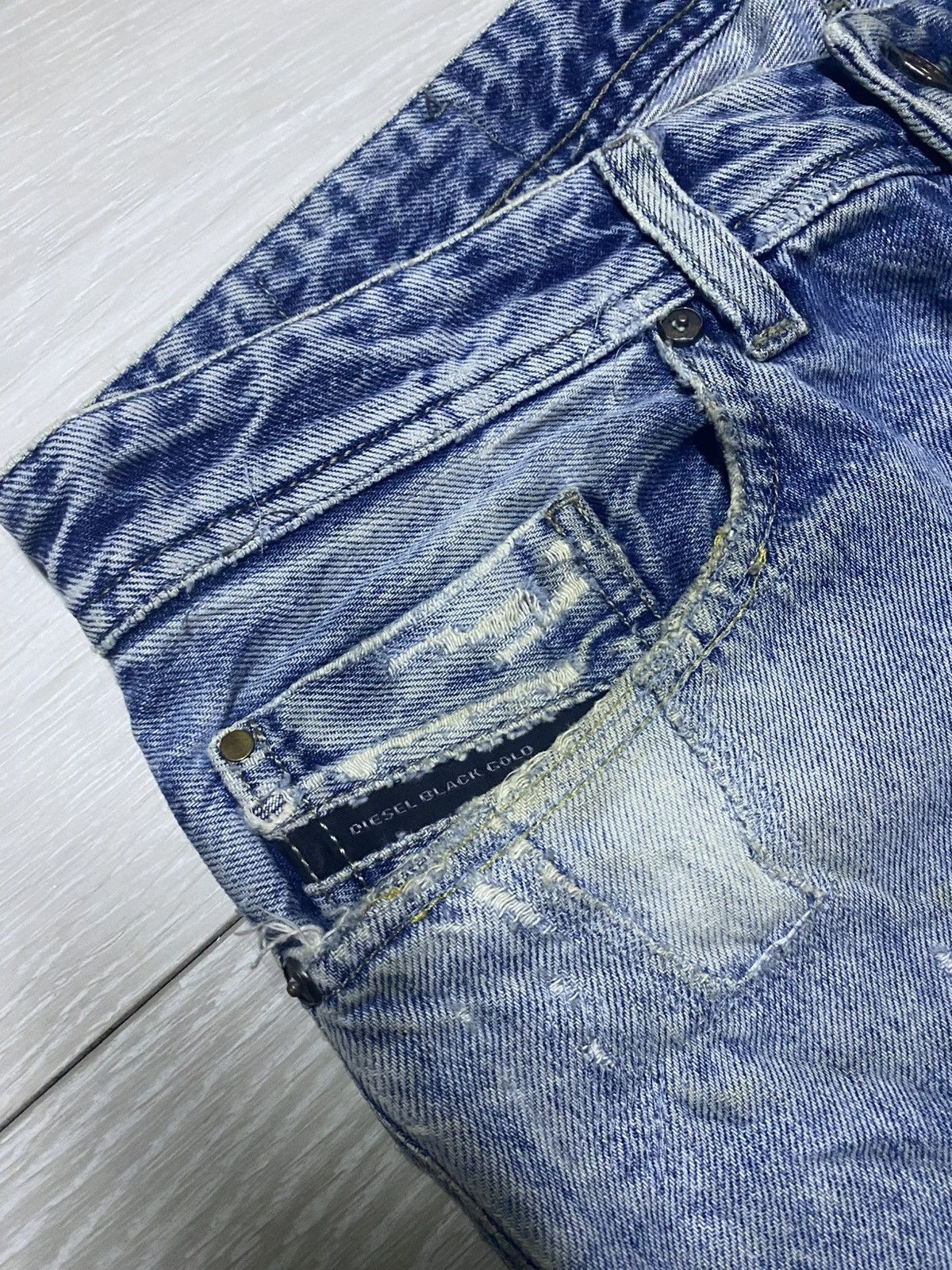 Diesel Black Gold Vintage Diesel Black Gold Selvedge Distressed Slim Jeans Size US 32 / EU 48 - 13 Thumbnail