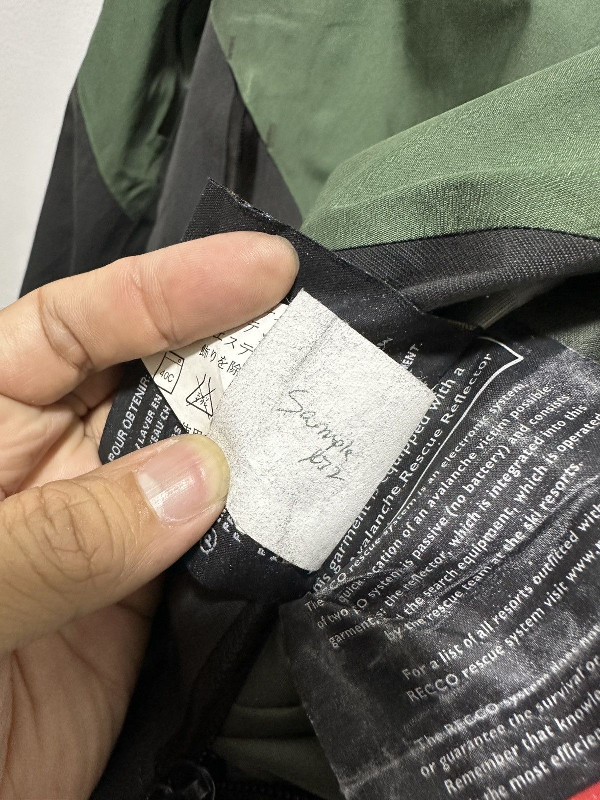 Arc'teryx ARC’TERYX Recco Avalanche Rescue System XCR Goretex Sample Size US M / EU 48-50 / 2 - 6 Thumbnail