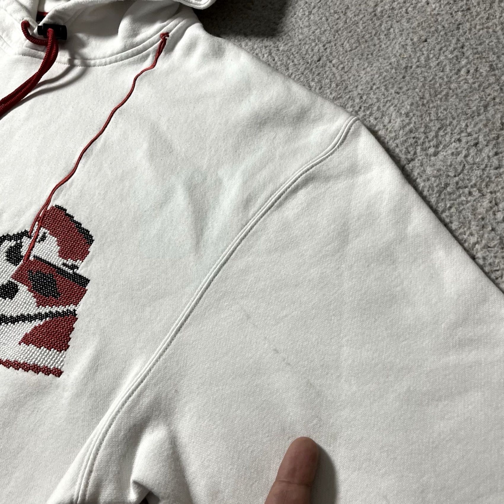 Jordan Brand Air Jordan Hoodie Mens XL White Jumpman Holiday Sweatshirt Hooded Logo Pockets Embroidered 90s Retro Sports Nike Jordan Size US XL / EU 56 / 4 - 2 Thumbnail