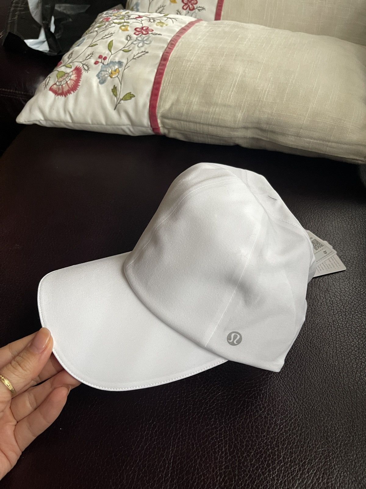 Lululemon Lululemon fast and free pony tail running hat NWT in white Size ONE SIZE - 7 Thumbnail