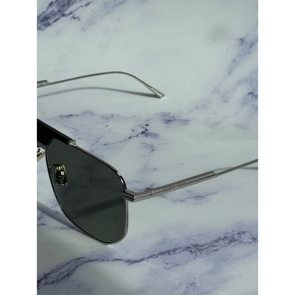 NEW Bottega Veneta BV1036S 008 Silver Aviator Sunglasses