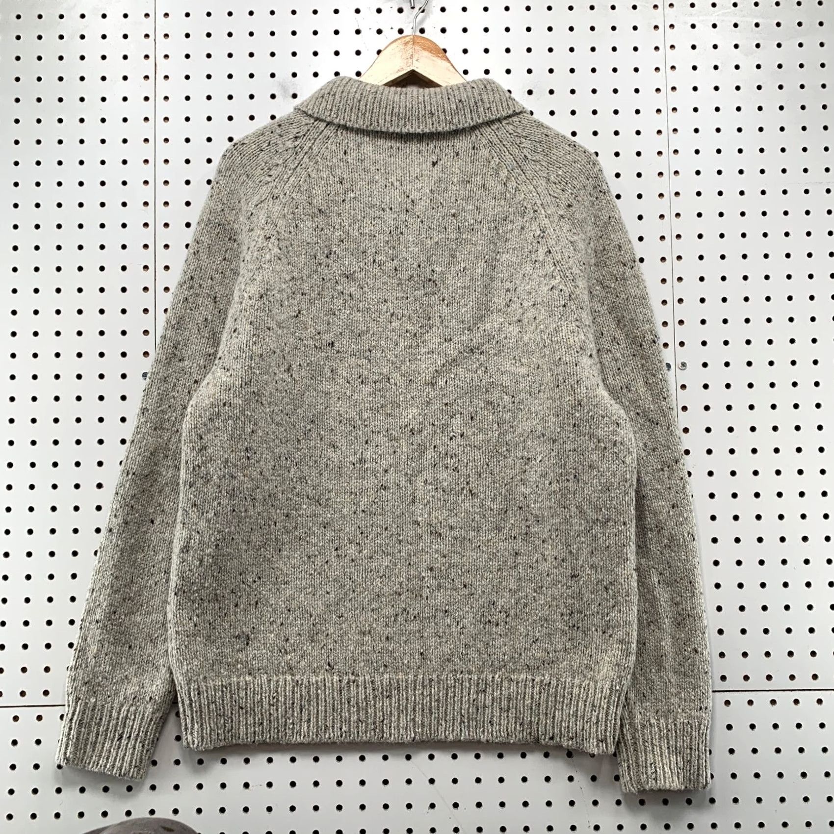 Wallace & Barnes Wallace & Barnes Merino Wool Sweater Mens Large Gray Collared Thick Heavyweight Pullover Knit Long Sleeve Casual Winter Size US L / EU 52-54 / 3 - 2 Thumbnail
