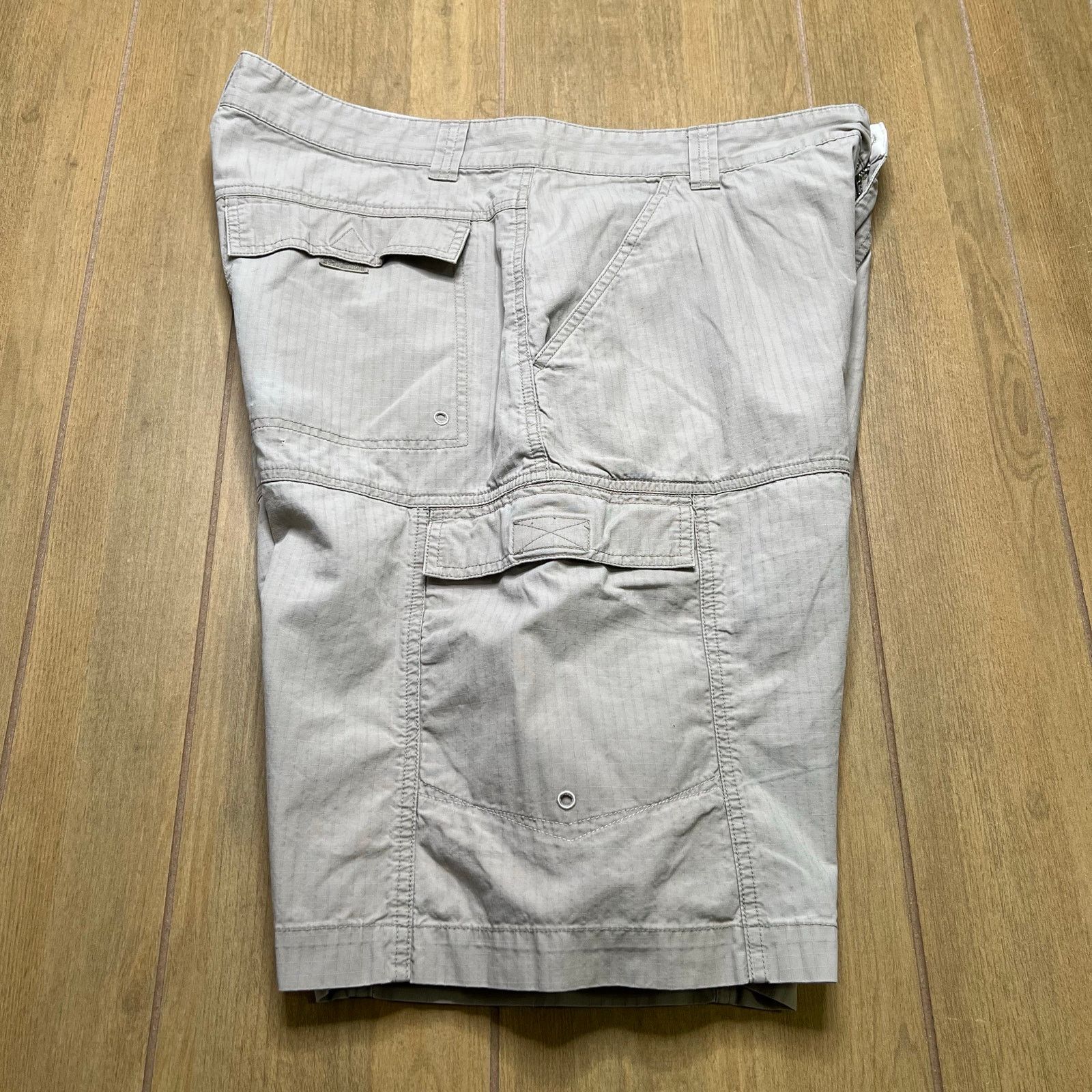 Ocean Pacific Vintage OP Ocean Pacific Shorts Men’s Sz 36 Tan Cargo Y2K Size US 36 / EU 52 - 12 Thumbnail
