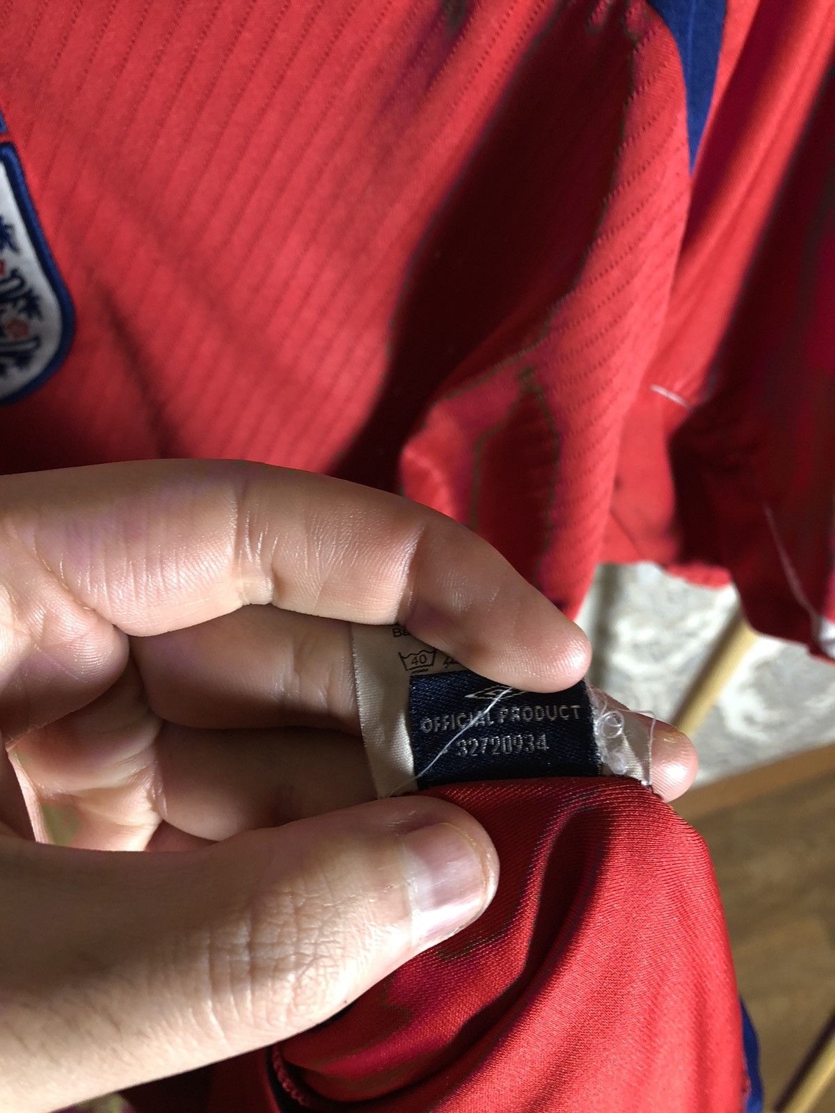 Umbro VINTAGE UMBRO ENGLAND RETRO SOCCER JERSEY MANCHESTER Y2K 90s Size US S / EU 44-46 / 1 - 6 Thumbnail