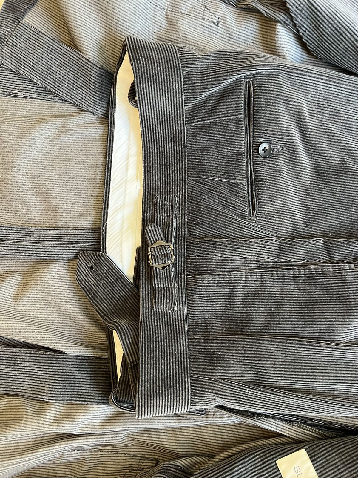 Suitsupply Grey Corduroy Suit 42L Long from Suitsupply Size 42L - 8 Thumbnail