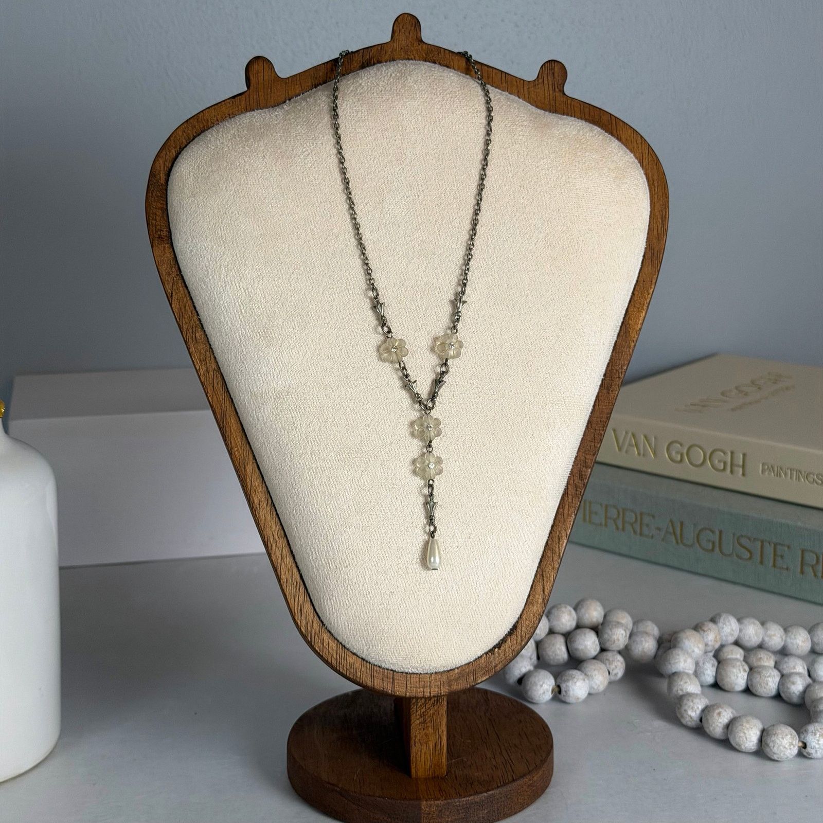 Other VTG 1990 Silver-Tone Flower & Faux Pearl Y-Drop Necklace 15" Size ONE SIZE - 1 Thumbnail