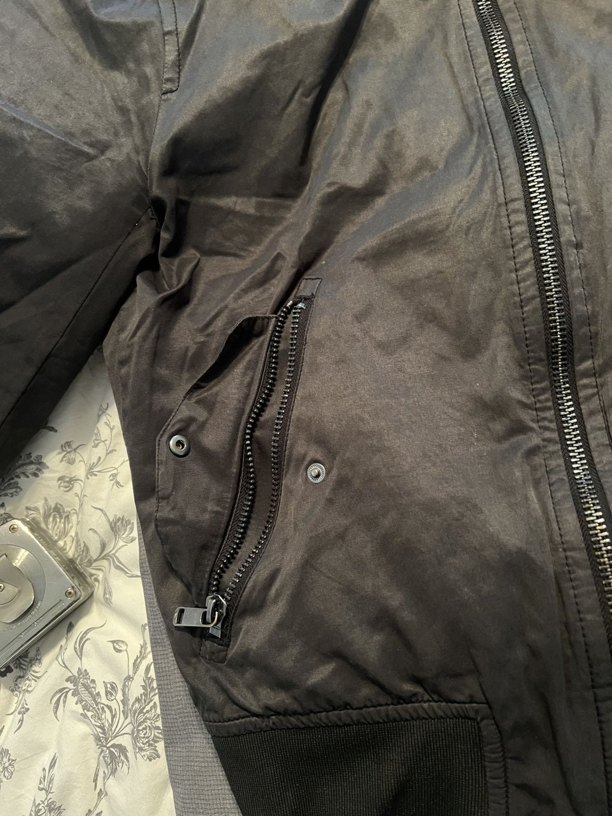H&M H&M Quilted Bomber Jacket, Black Size US M / EU 48-50 / 2 - 7 Thumbnail