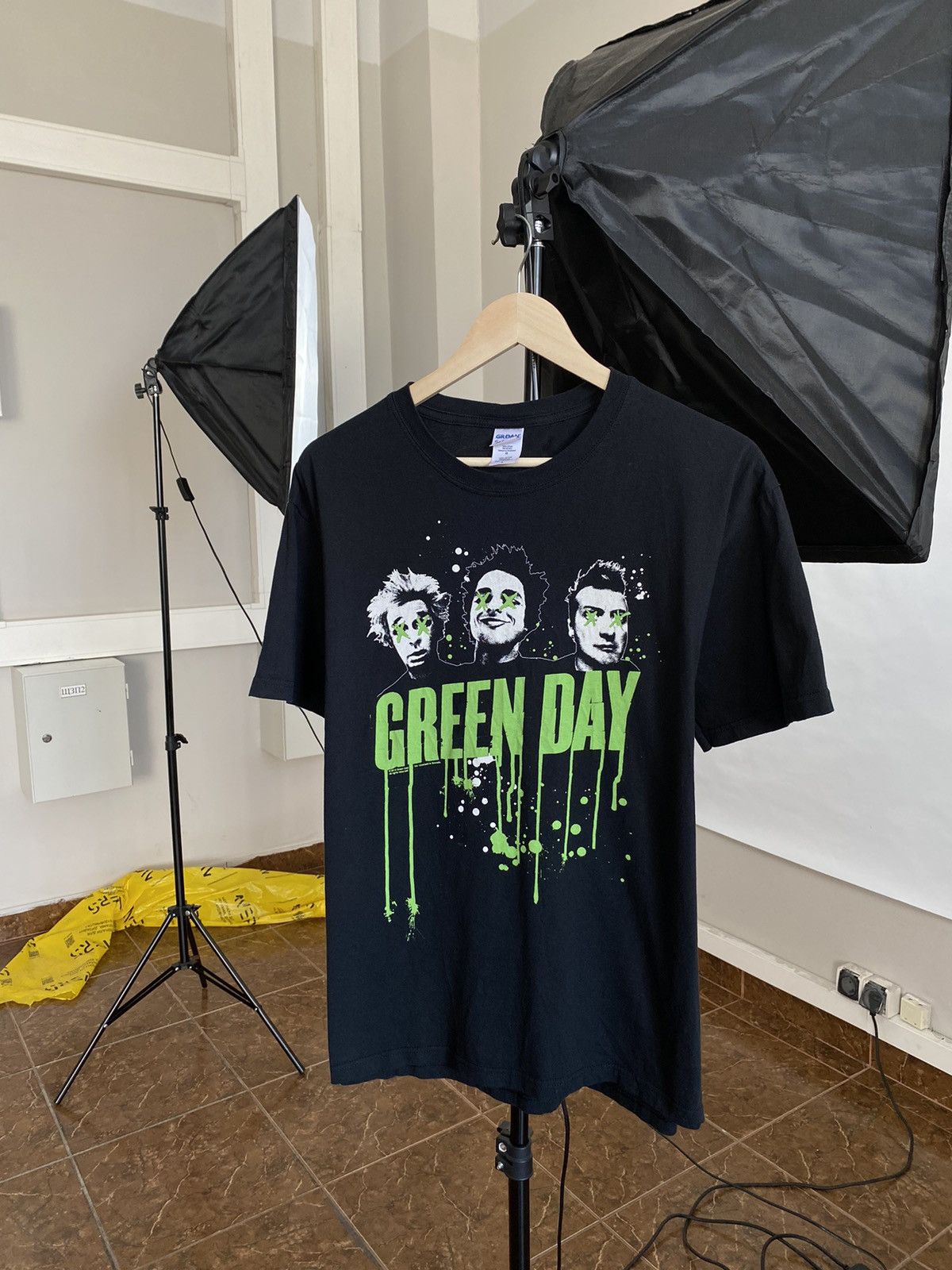 Band Tees × Vintage 🇺🇸 Vintage Y2K Green Day Rock Bend T-Shirt Rare Retro Hype Size US L / EU 52-54 / 3 - 1 Thumbnail