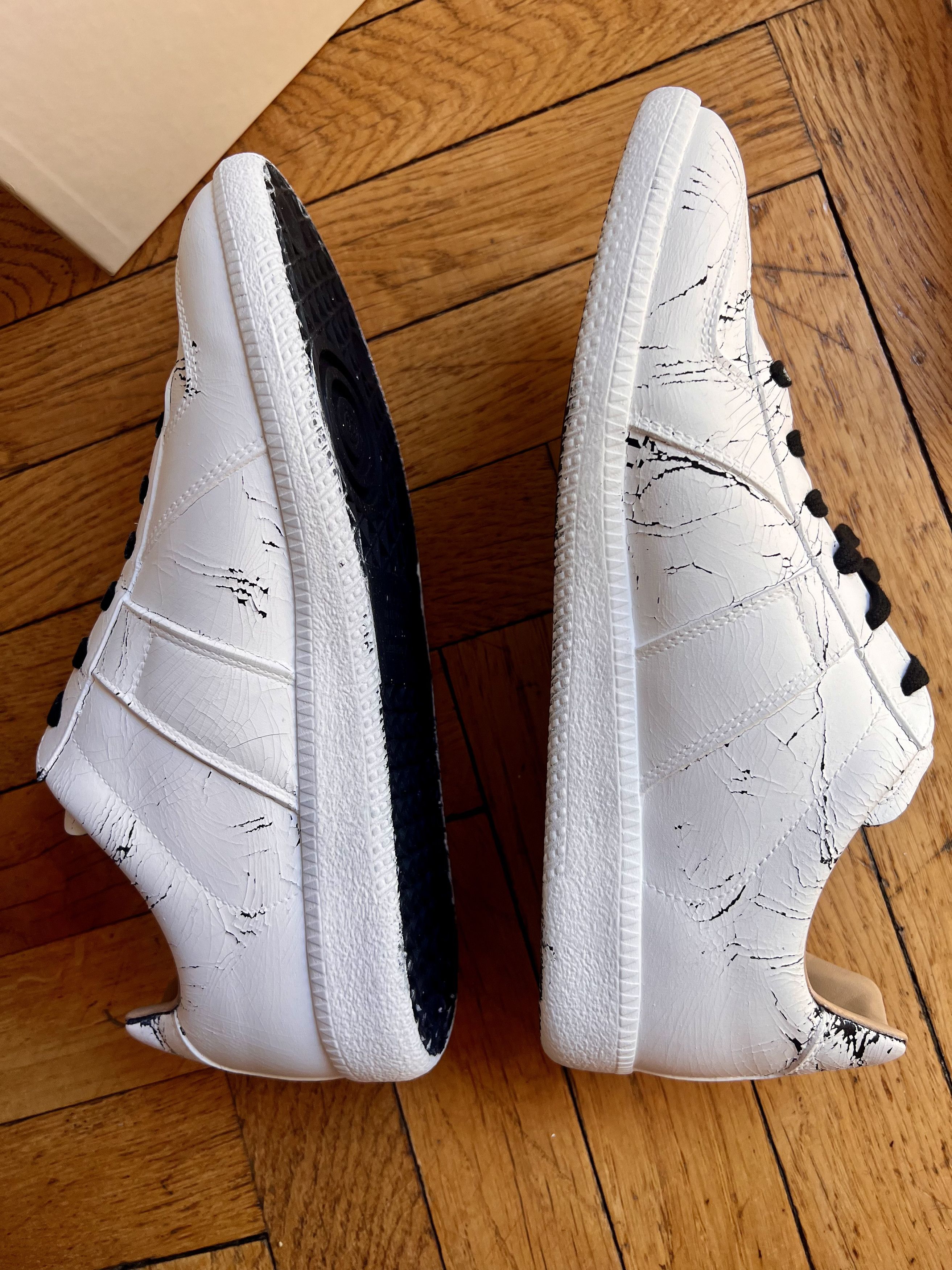 Maison Margiela Margiela Replica chipping white paint on black Size US 8 / EU 41 - 10 Thumbnail