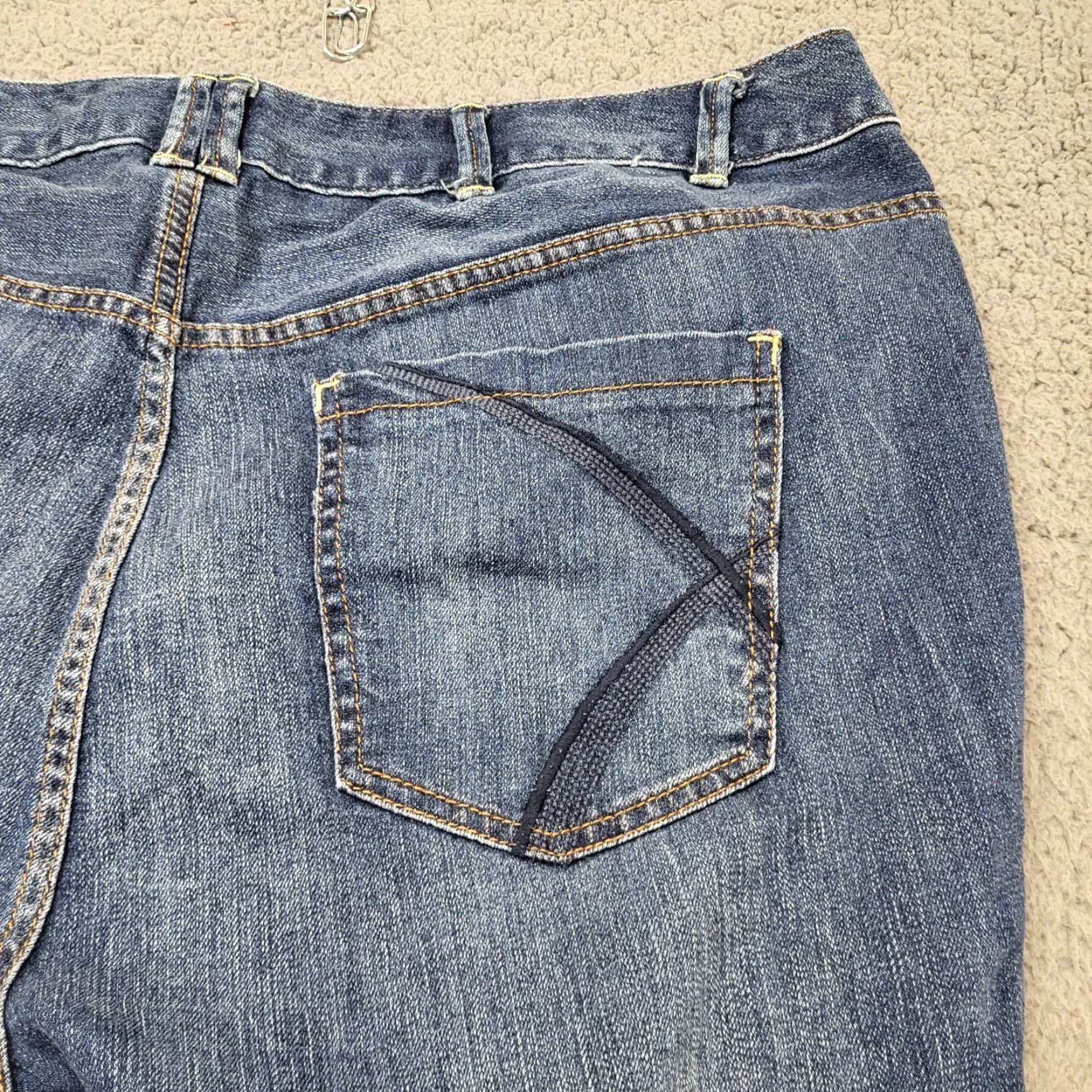 Vintage Lane Bryant Jeans Women's Petite 26P Blue Simply Straight Denim Embroidered 5-Pocket Stretch Modern Comfort Jeans Womens Petite Blue Denim Size 26" / US 2 / IT 38 - 4 Thumbnail
