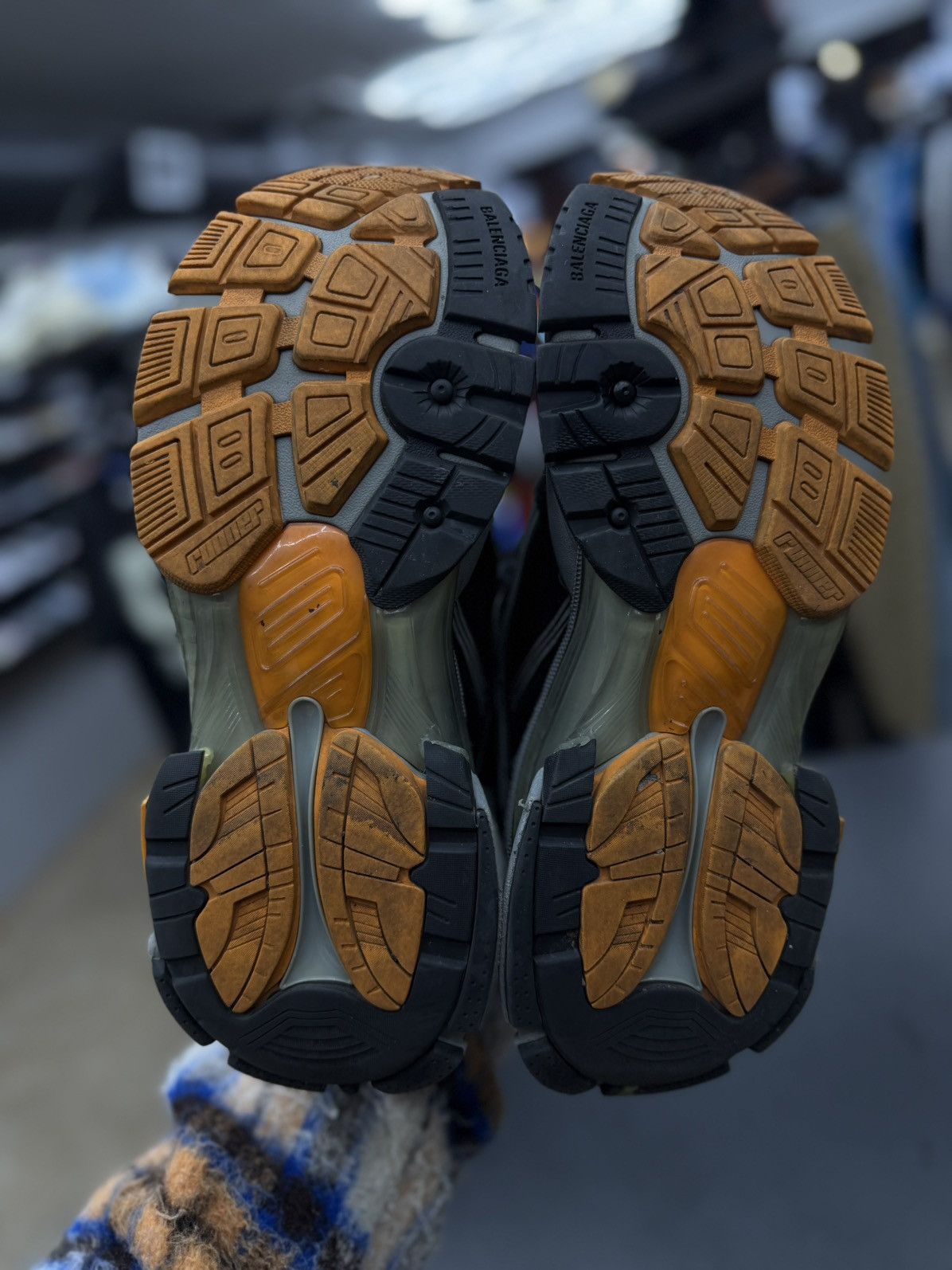Balenciaga Balenciaga Runner Sneaker 'Worn-Out - style 43EU/10US Size US 10 / EU 43 - 16 Thumbnail