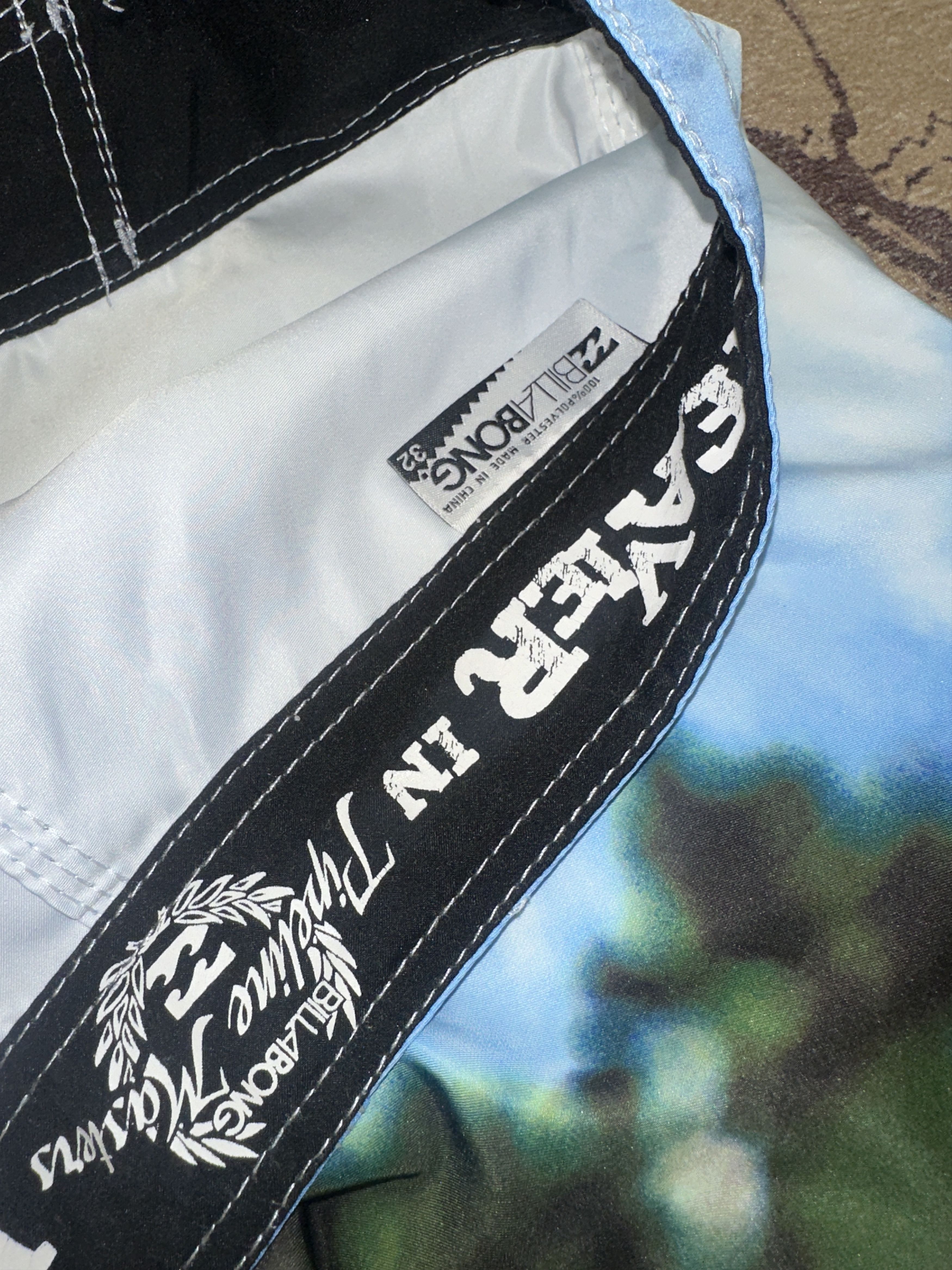 Billabong Pipeline Masters Hawaii Shorts Trunks Size 32