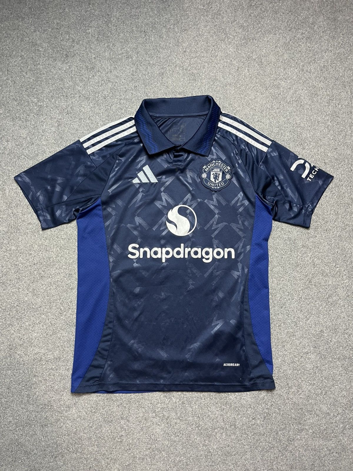 Adidas Adidas Manchester United t-shirt Size US S / EU 44-46 / 1 - 1 Thumbnail