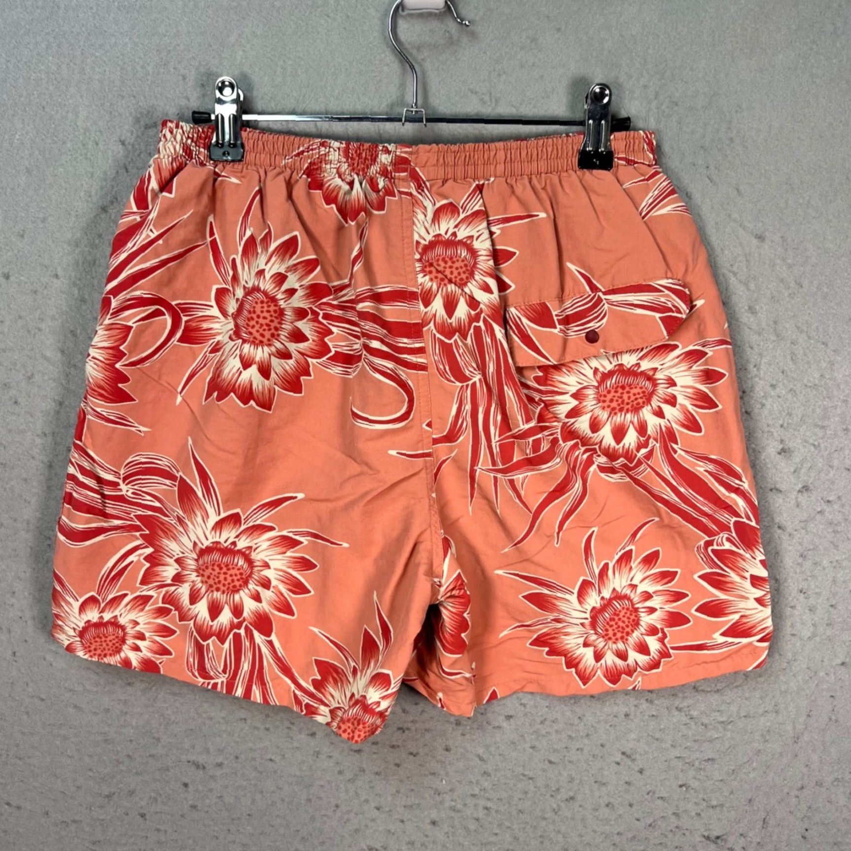 Patagonia Patagonia Womens Small Floral Swim Shorts Recycled Polyester Pink Size 28" / US 6 / IT 42 - 2 Thumbnail