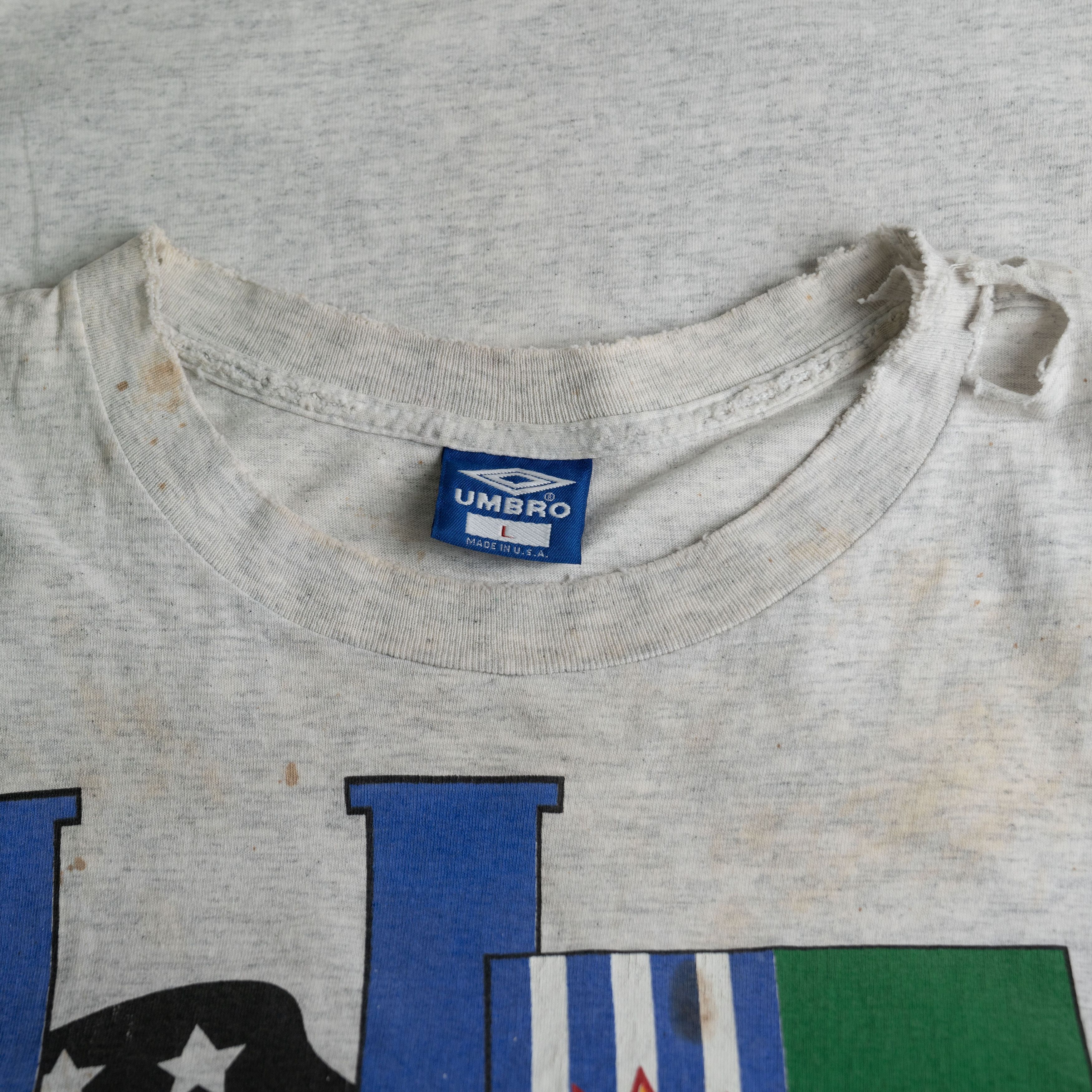 Vintage Vintage 1994 Umbro Soccer Tee Shirt Size US L / EU 52-54 / 3 - 3 Thumbnail