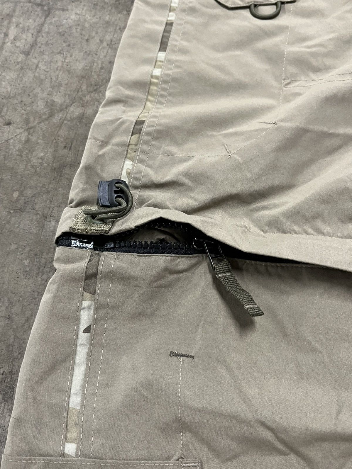 Carhartt × Vintage Y2k baggy fit utility cargo track pants baggy wide leg hype Size US 30 / EU 46 - 5 Thumbnail