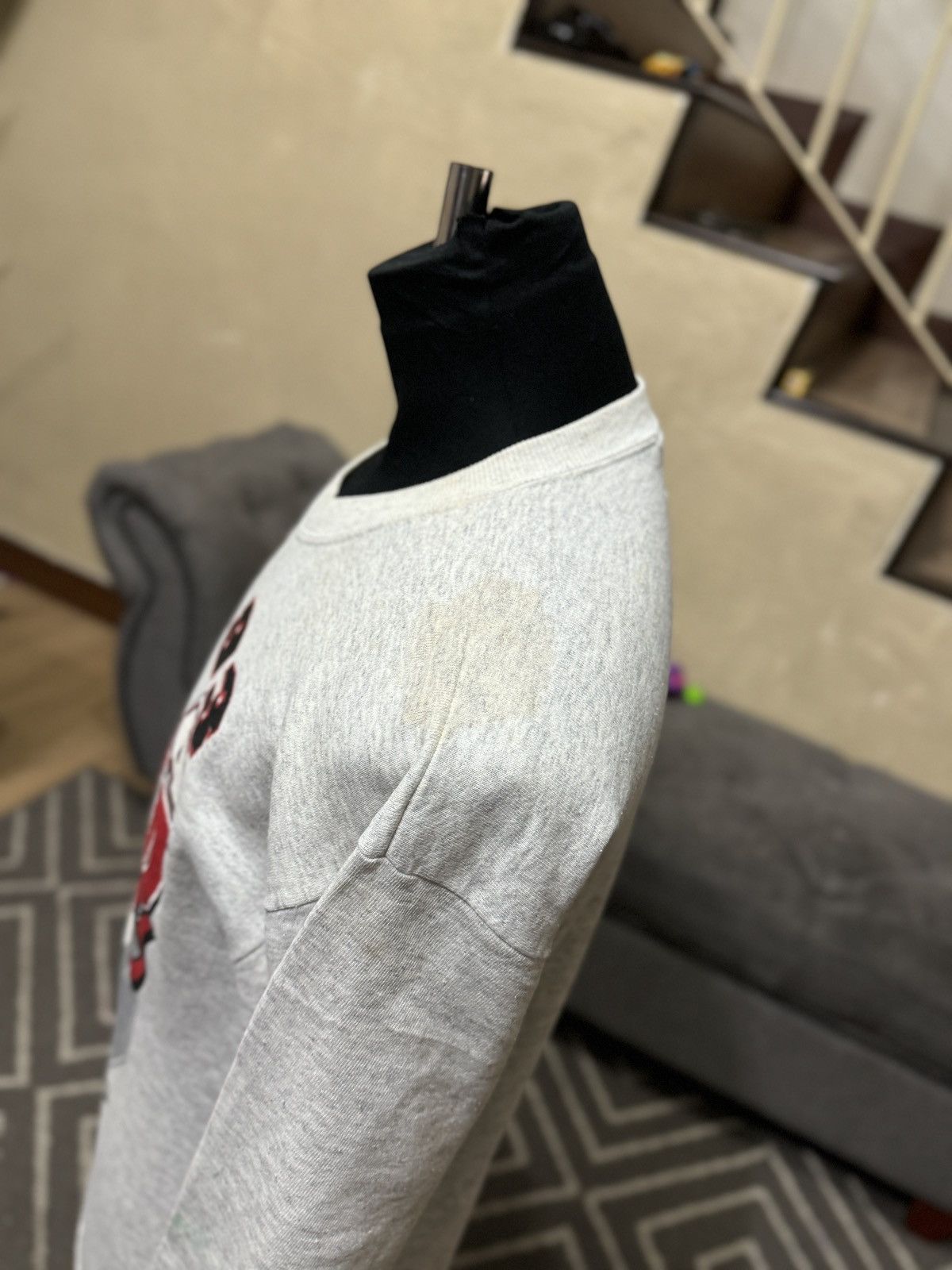 VINTAGE 90’s CHICAGO BULLS WORLD CHAMPIONS SWEATSHIRT