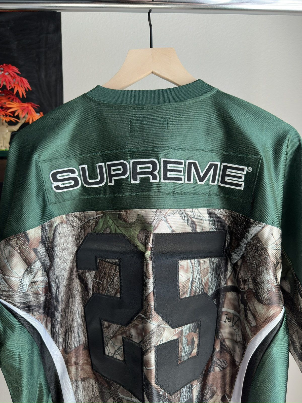 Supreme Breast Cancer Awareness Football Jersey Green Size US M / EU 48-50 / 2 - 4 Thumbnail