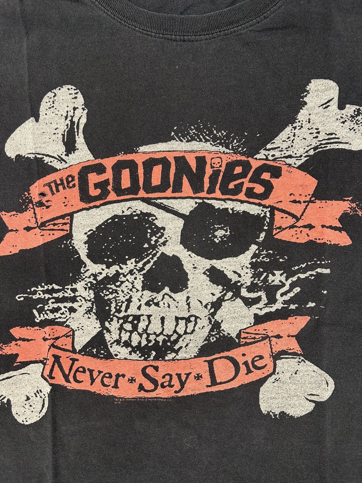 Vintage Crazy Vintage Y2K Essential Black The Goonies Movie T-Shirt Size US M / EU 48-50 / 2 - 2 Thumbnail