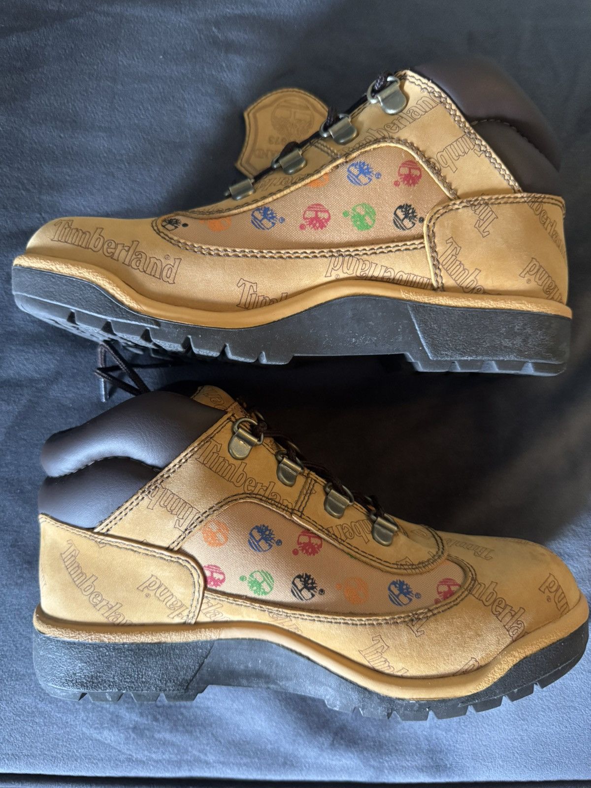 Timberland Timberland Logo All Around Wheat Field Boot Size US 4 / IT 34 - 2 Thumbnail