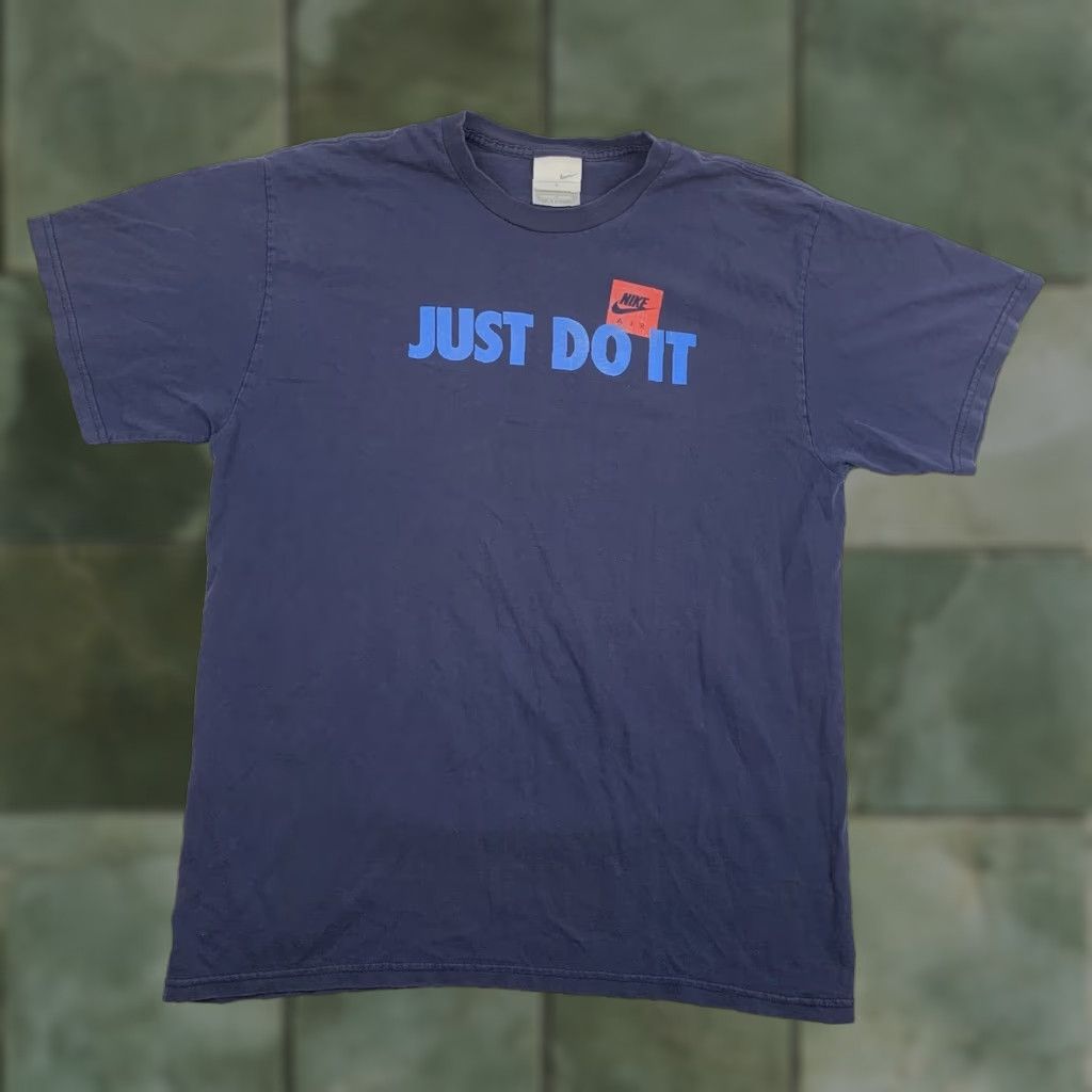 Nike VINTAGE Nike T-Shirt Men Large Blue Just Do It Spell Out Silver Tag 90s Y2K Sports Size US L / EU 52-54 / 3 - 1 Thumbnail