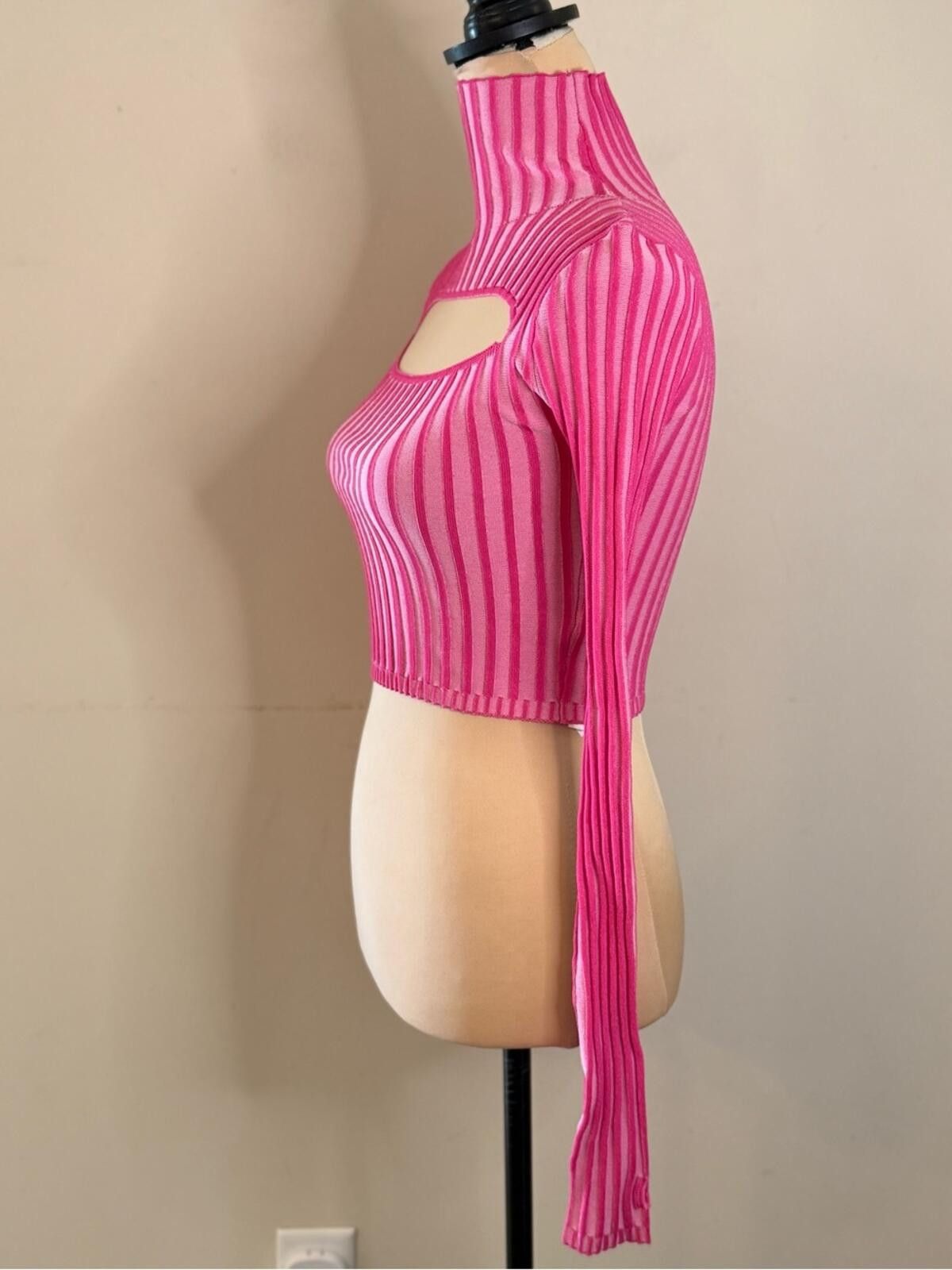 Other PrettyLittleThing crop pink stripe turtleneck with cutout XS Size XS / US 0-2 / IT 36-38 - 4 Thumbnail