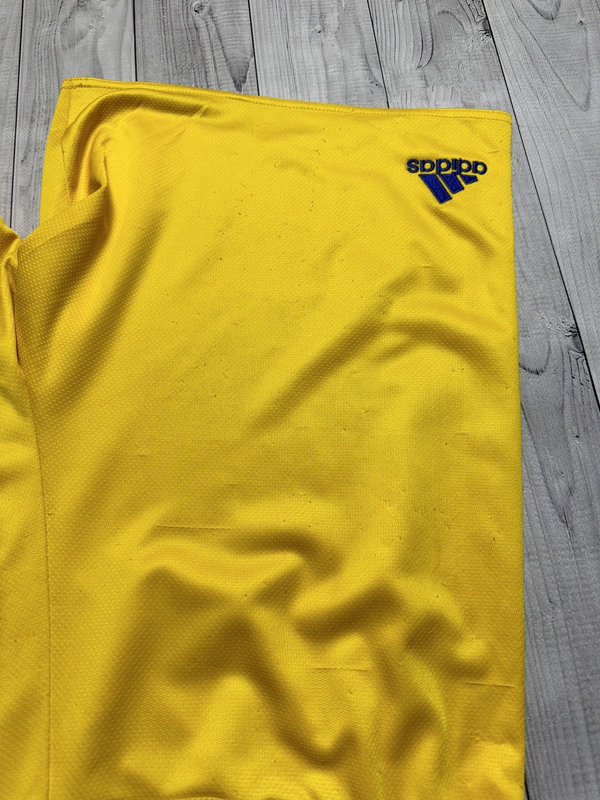 Vintage Vintage adidas Chelsea soccer shorts size M 15 Malouda Size US 32 / EU 48 - 9 Thumbnail