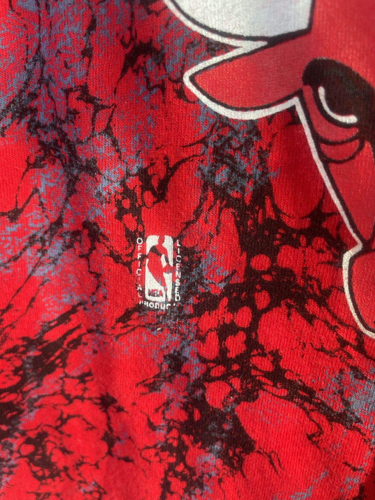 Tultex Chicago Bulls NBA vintage logo tshirt Size US M / EU 48-50 / 2 - 3 Thumbnail