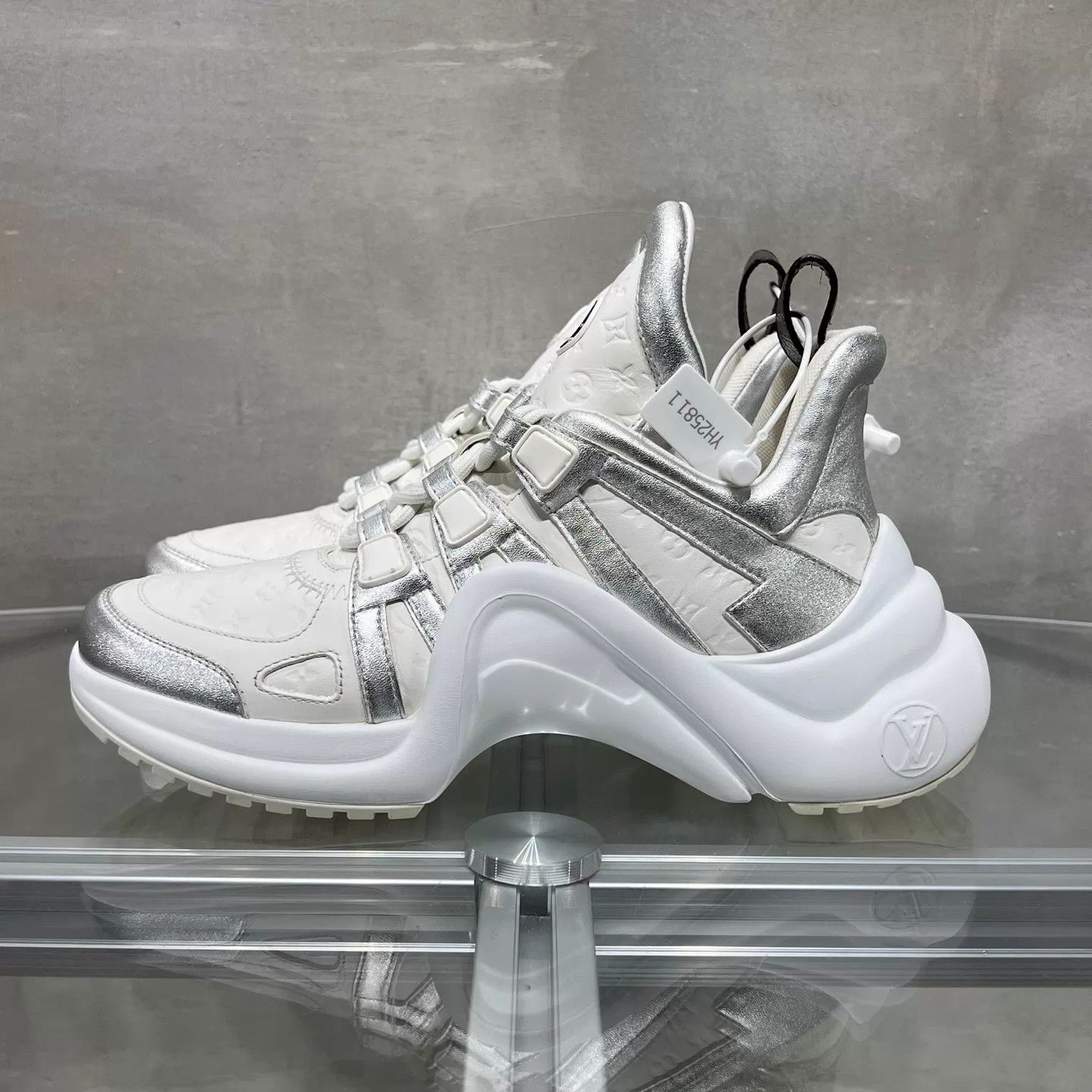 Louis Vuitton LV Silver Monogram Full Print Dad Sneaker UK3 Size US 5.5 / IT 35.5 - 3 Thumbnail