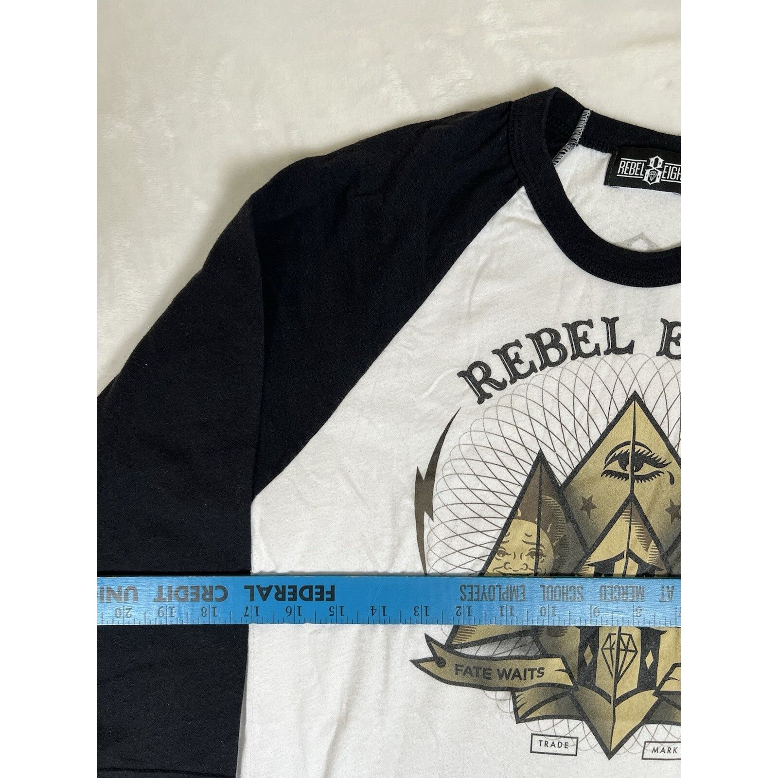 Rebel8 Vintage Rebel 8 Raglan Shirt Size Small 3/4 Sleeve Y2K Size US S / EU 44-46 / 1 - 4 Thumbnail