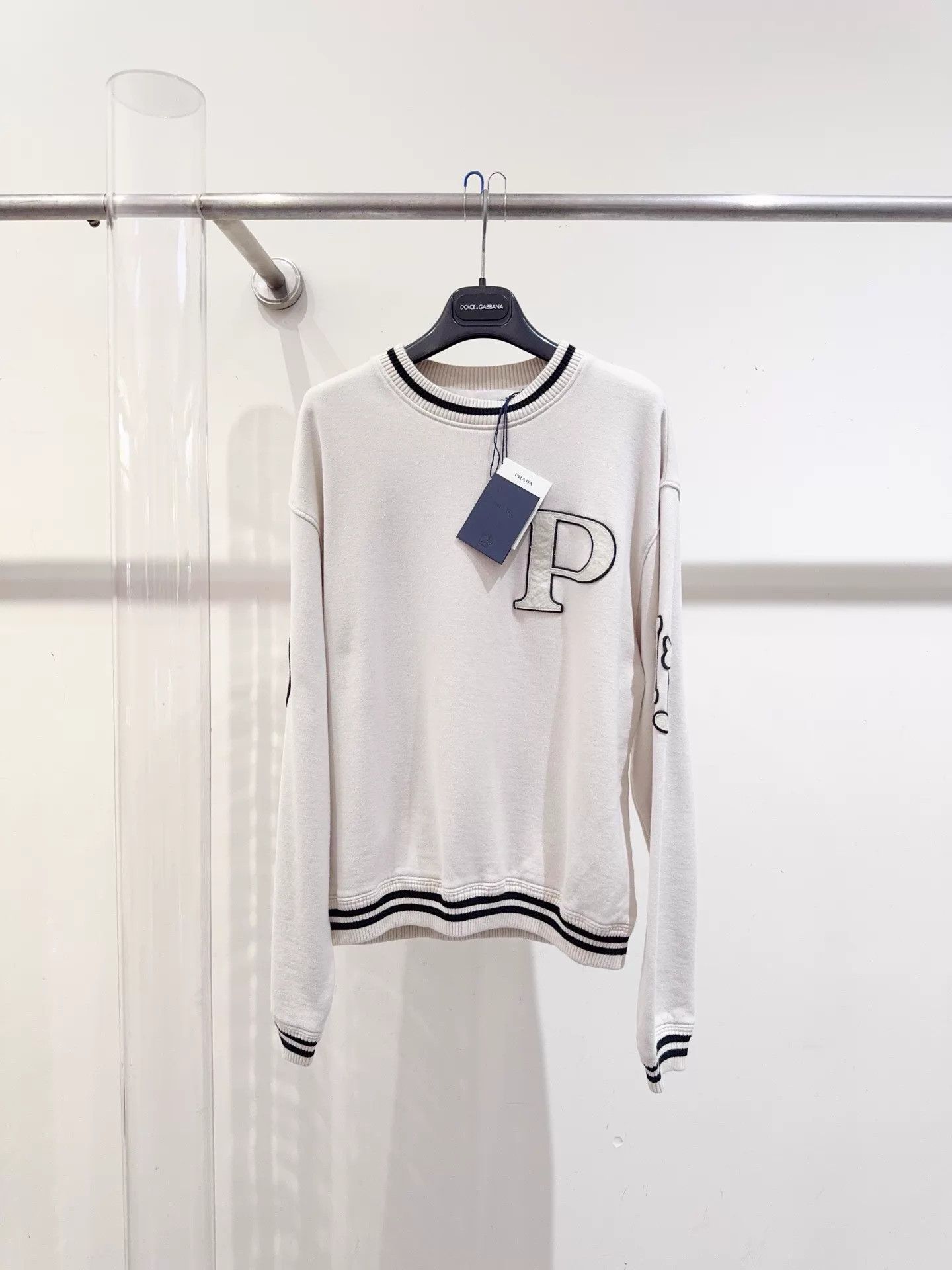 Prada Prada XS New Sweatshirt w/ Tags Size XS / US 0-2 / IT 36-38 - 1 Thumbnail