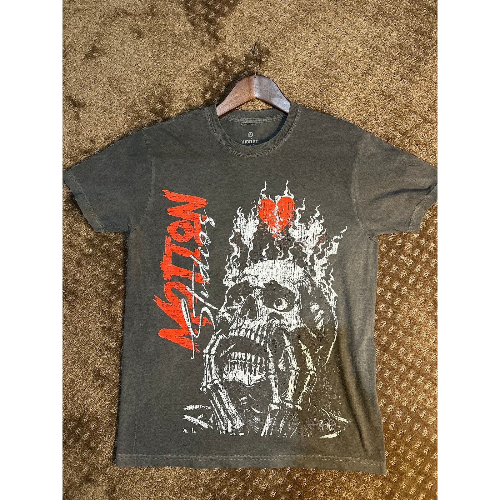 & Other Stories “Love Hurts” Skeleton Graphic Tee – Distressed Print, Size M Size US M / EU 48-50 / 2 - 3 Thumbnail