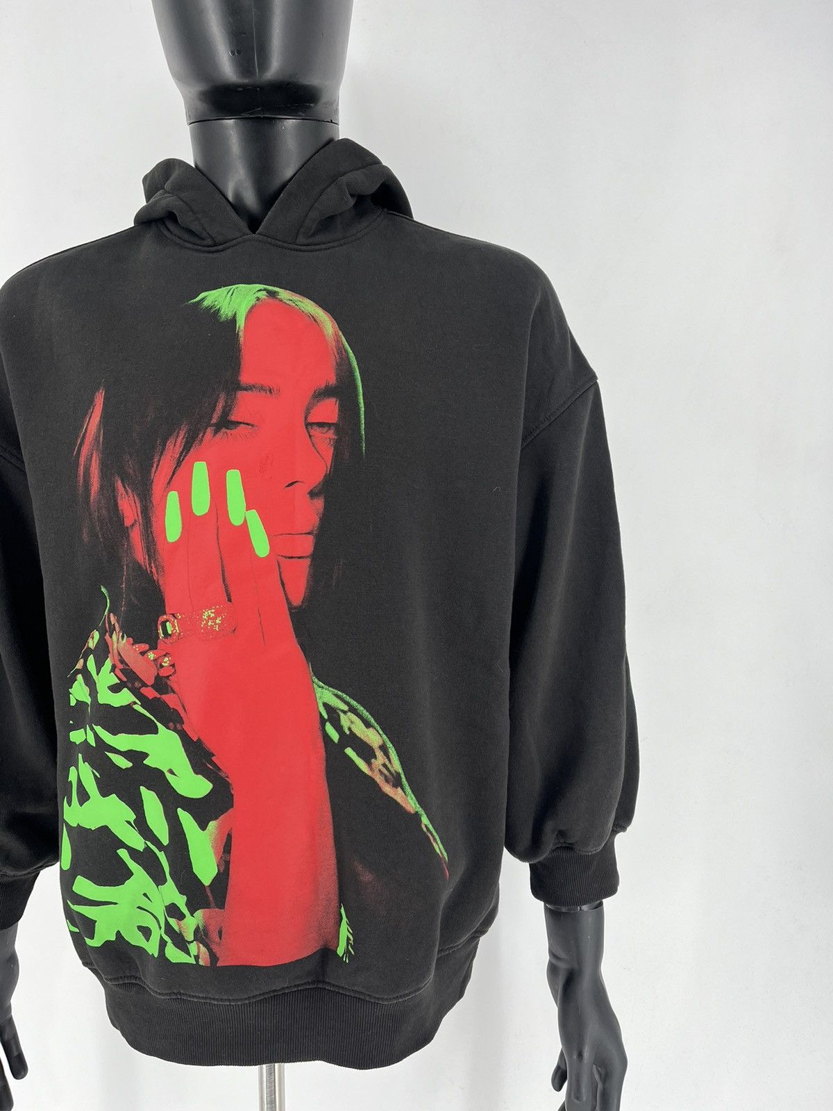 Billie Eilish Vintage Y2K Billie Eilish Oversize Hoodie Size:S Size US S / EU 44-46 / 1 - 6 Thumbnail