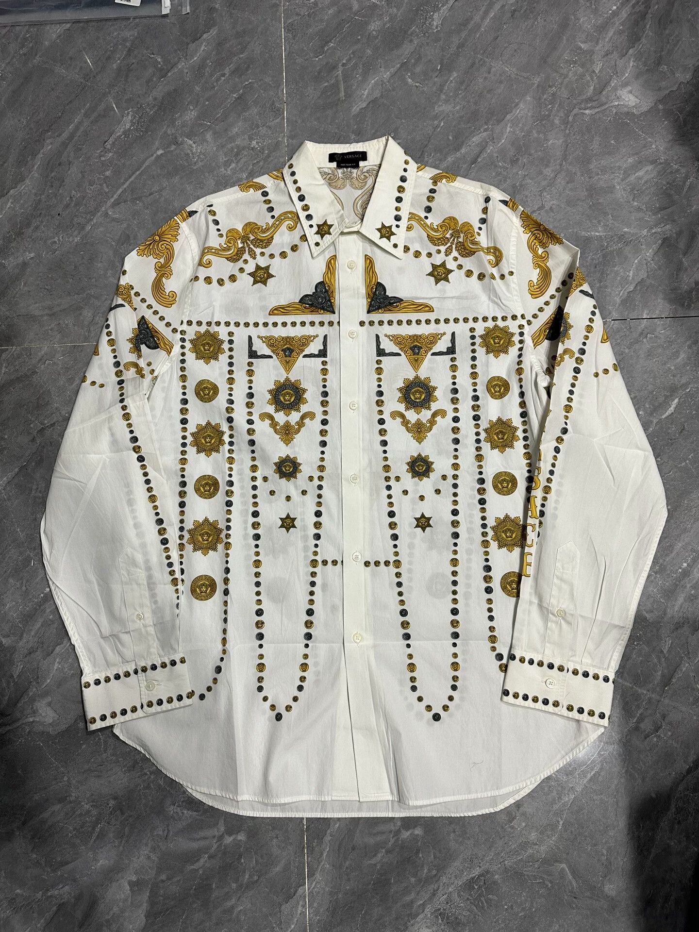 Versace Versace Silk Long Sleeve Shirt Size US XL / EU 56 / 4 - 1 Thumbnail