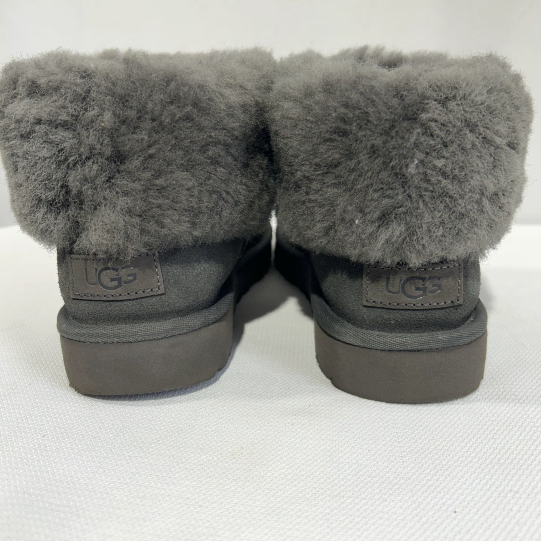 Ugg UGG Bootie Gray Sz 8 Classic Mini Fluff Genuine Shearling Short Boots 1106757 M Women Size 30" / US 8 / IT 44 - 3 Thumbnail