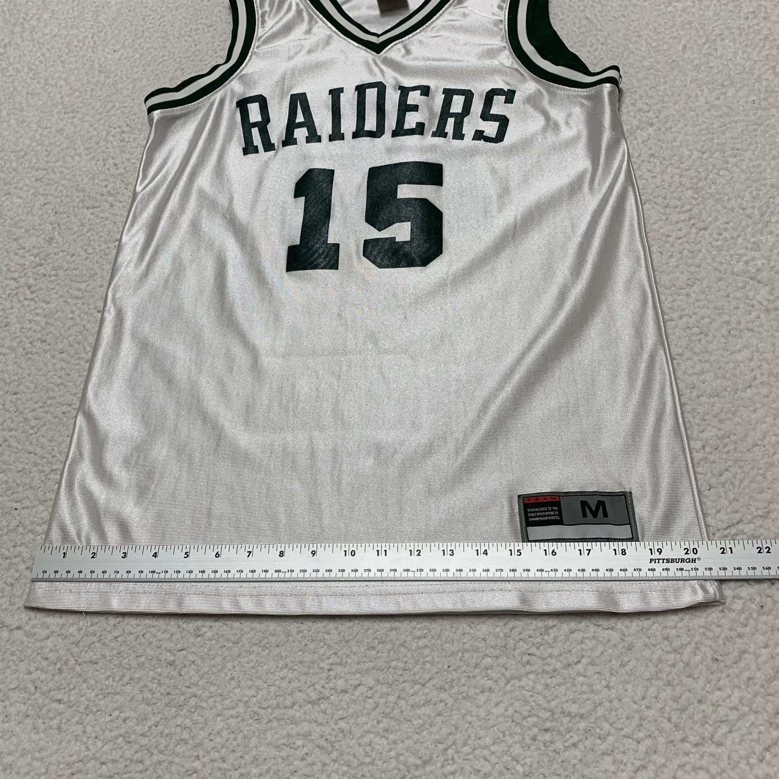 Nike VTG Nike Raiders Basketball Jersey #15 Sz M White Size US M / EU 48-50 / 2 - 6 Thumbnail
