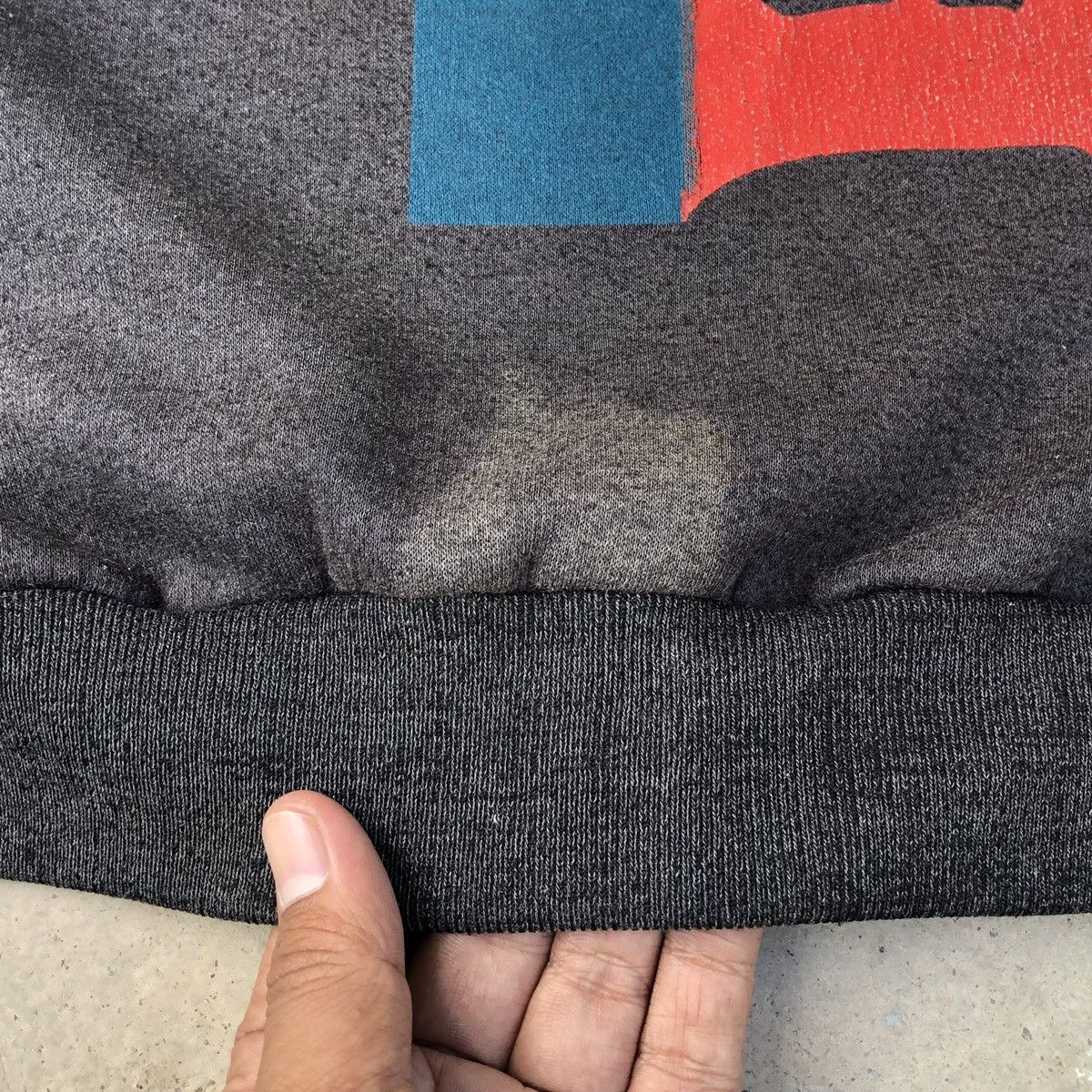 Nike Vintage Nike Air Jordan Michael Jordon Sun Faded Sweatshirts Size US L / EU 52-54 / 3 - 12 Thumbnail