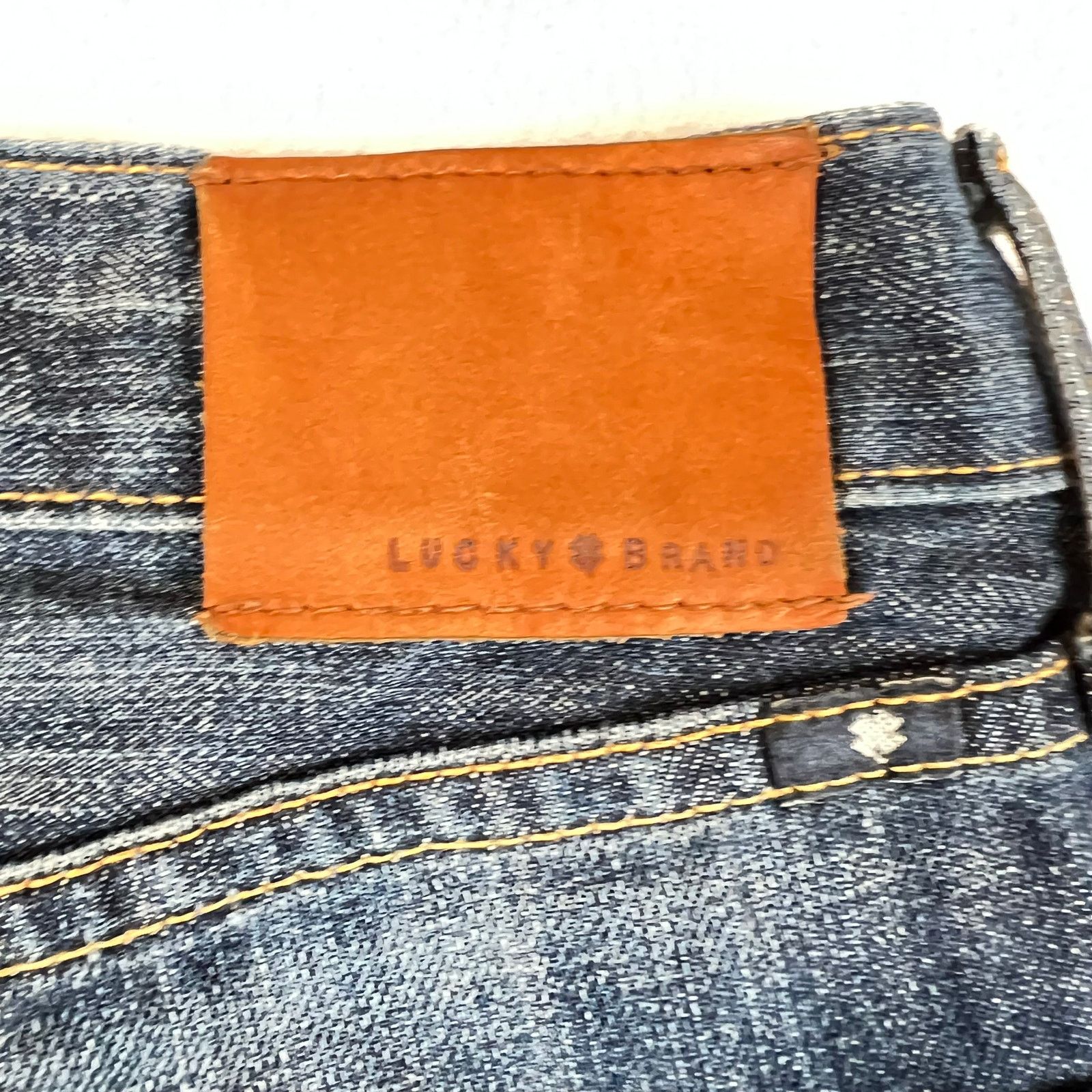 Lucky Brand Lucky Brand Jeans Mens 38x30 Blue 221 Straight Denim y2k Size US 38 / EU 54 - 4 Thumbnail