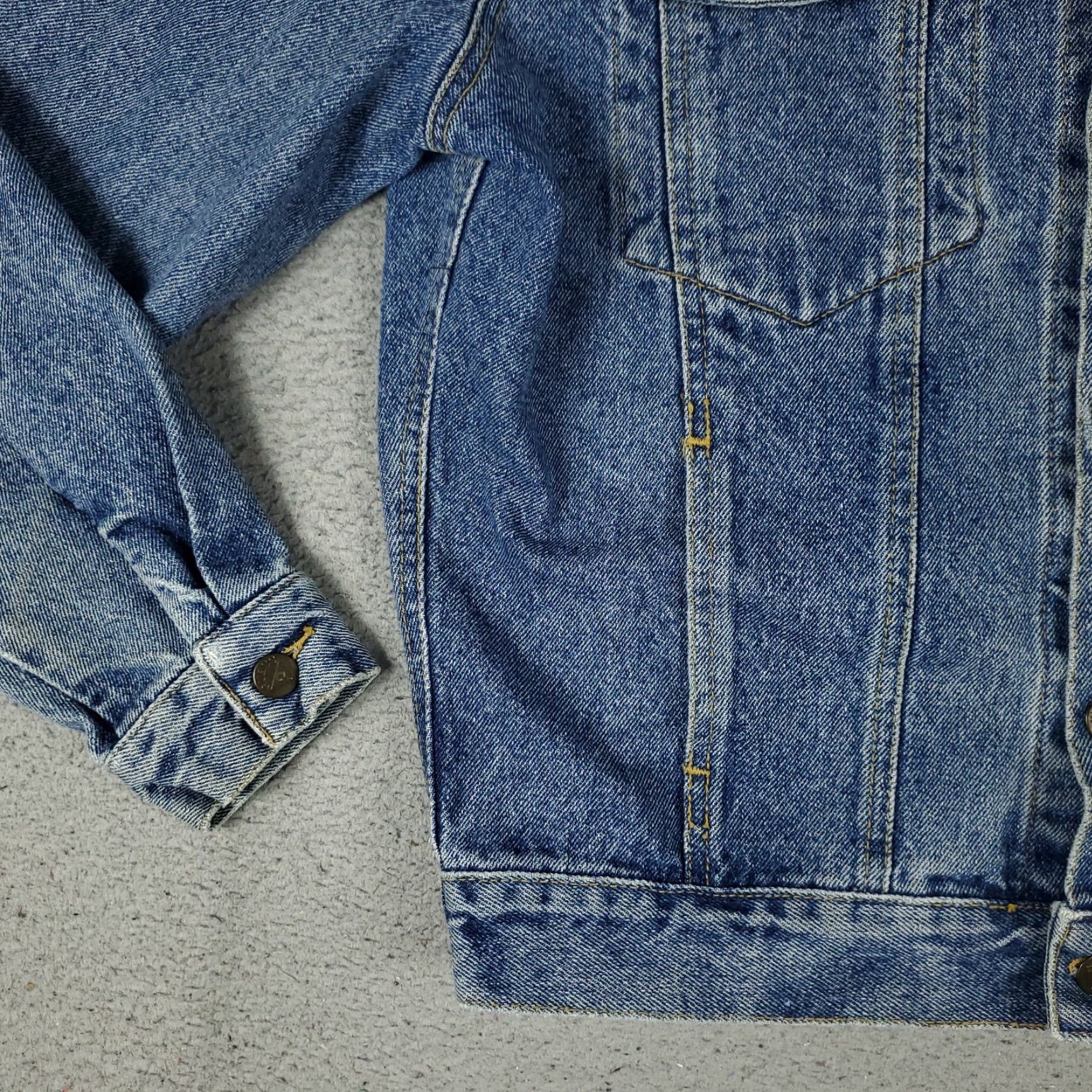 Guess VINTAGE GUESS Jacket Mens Medium Blue Denim VTG 80s Georges Marciano USA Trucker Shirt? Size US M / EU 48-50 / 2 - 3 Thumbnail