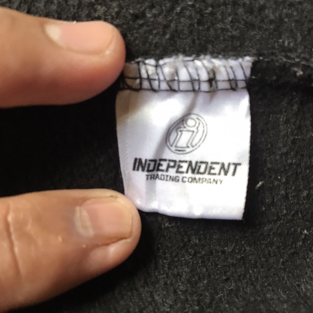 Welcome Skateboards INDEPENDENT SKATE HOODIE NICE DESIGN Size US L / EU 52-54 / 3 - 8 Thumbnail