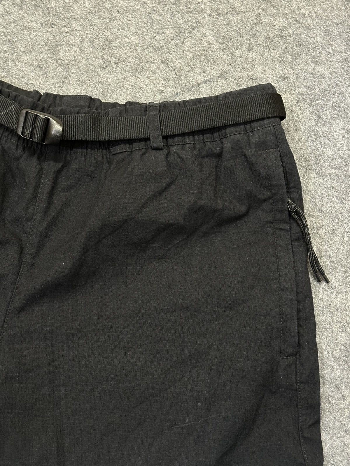 Nike ACG Nike ACG trail pants with a built-in belt and zip pockets. Size US 34 / EU 50 - 5 Thumbnail