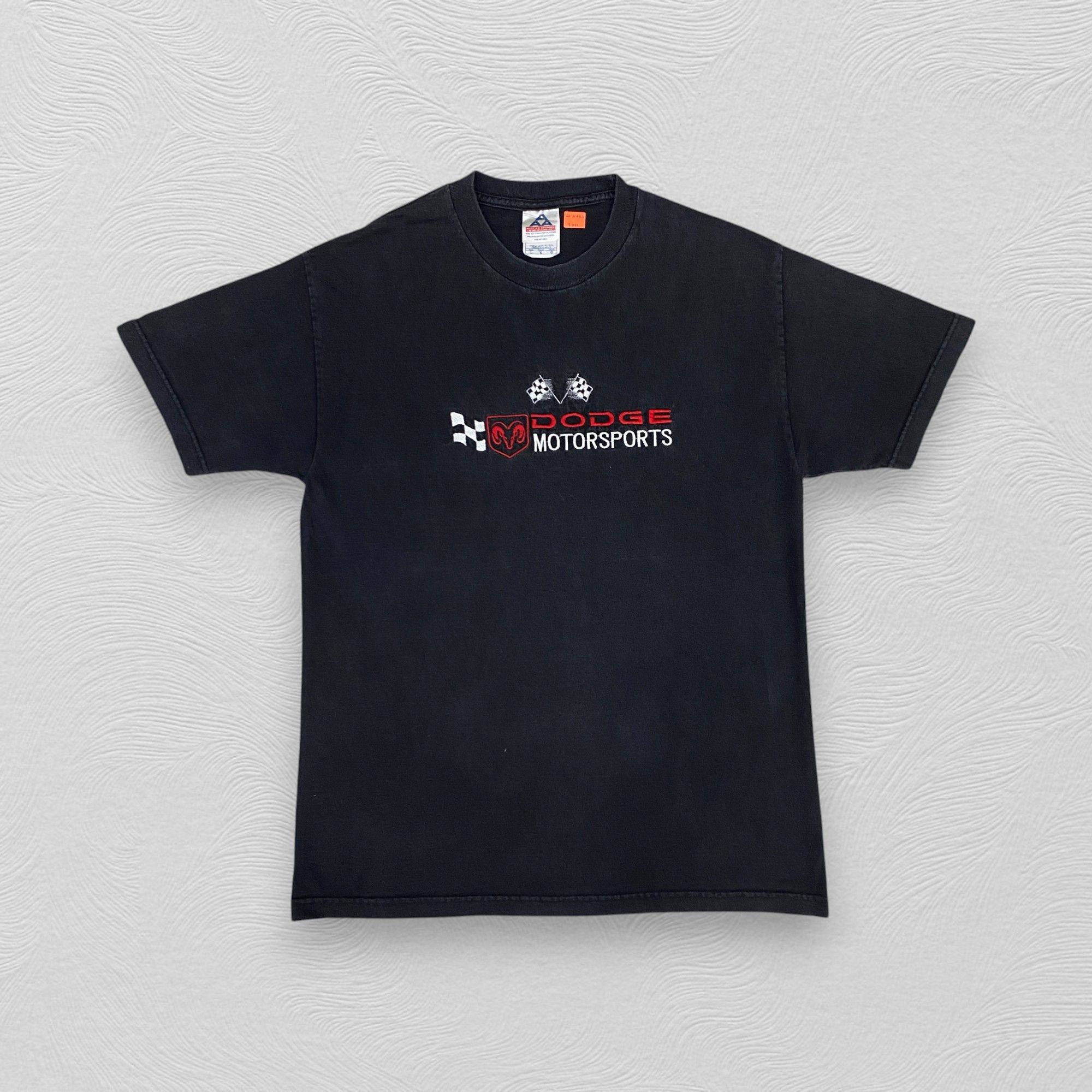 Vintage Vintage Dodge Motorsports Tshirt - I071 Size US L / EU 52-54 / 3 - 1 Thumbnail